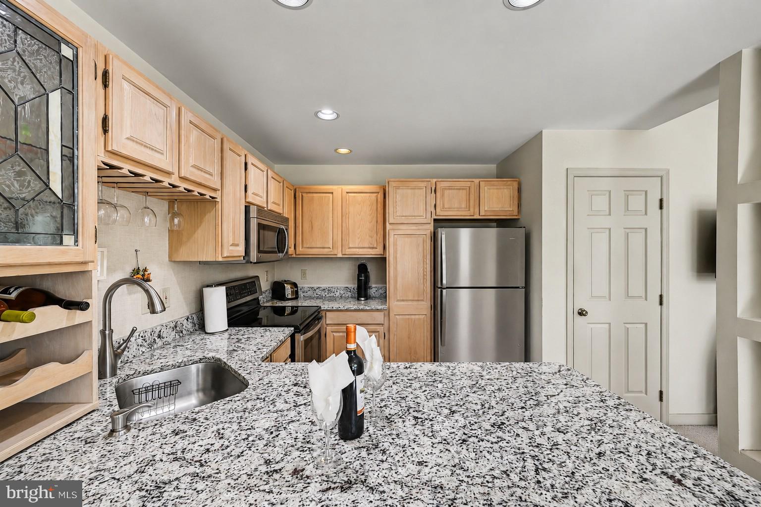 LAUREL WOODS - Residential