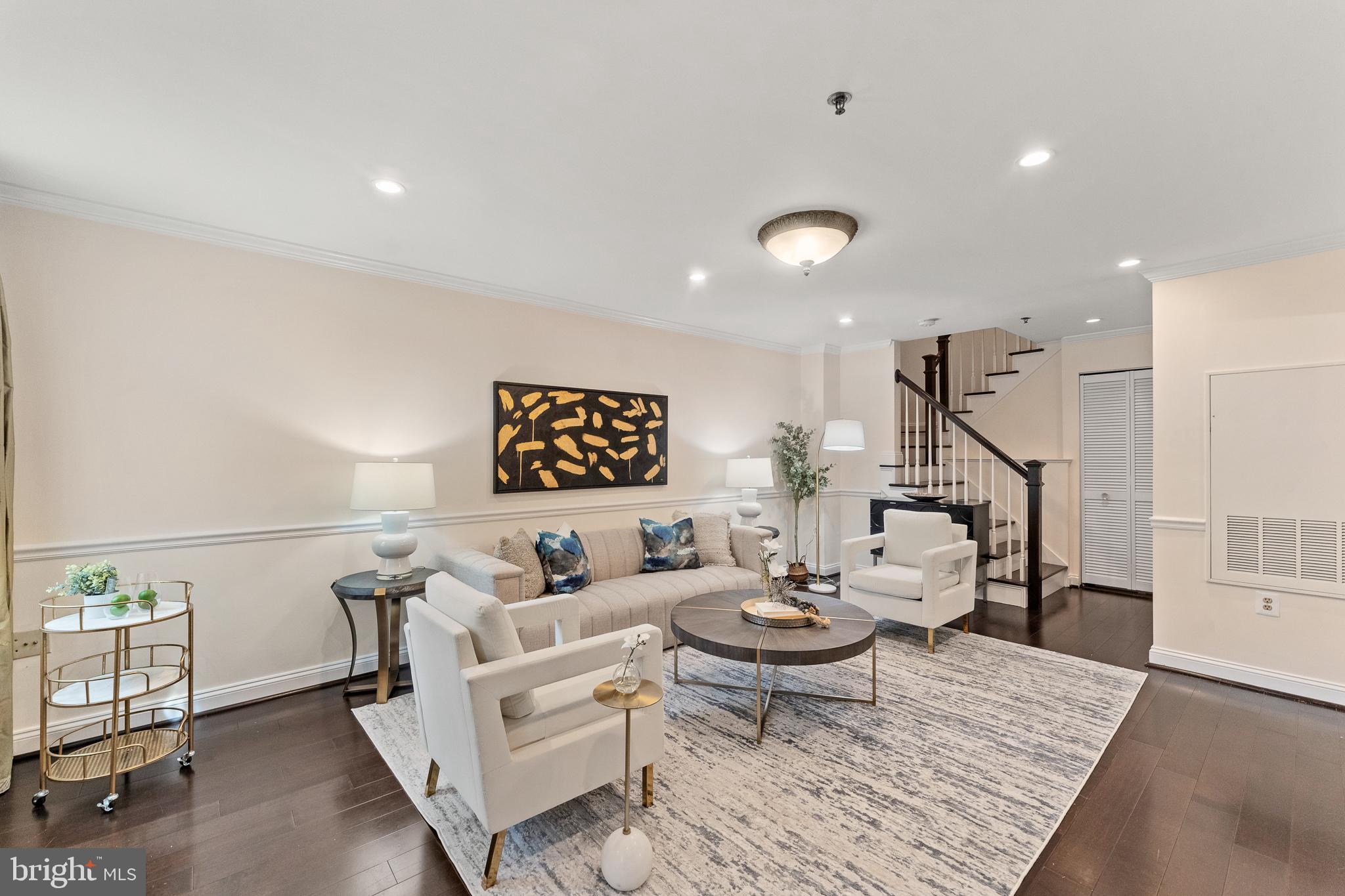 1641 INTERNATIONAL DRIVE TH-20