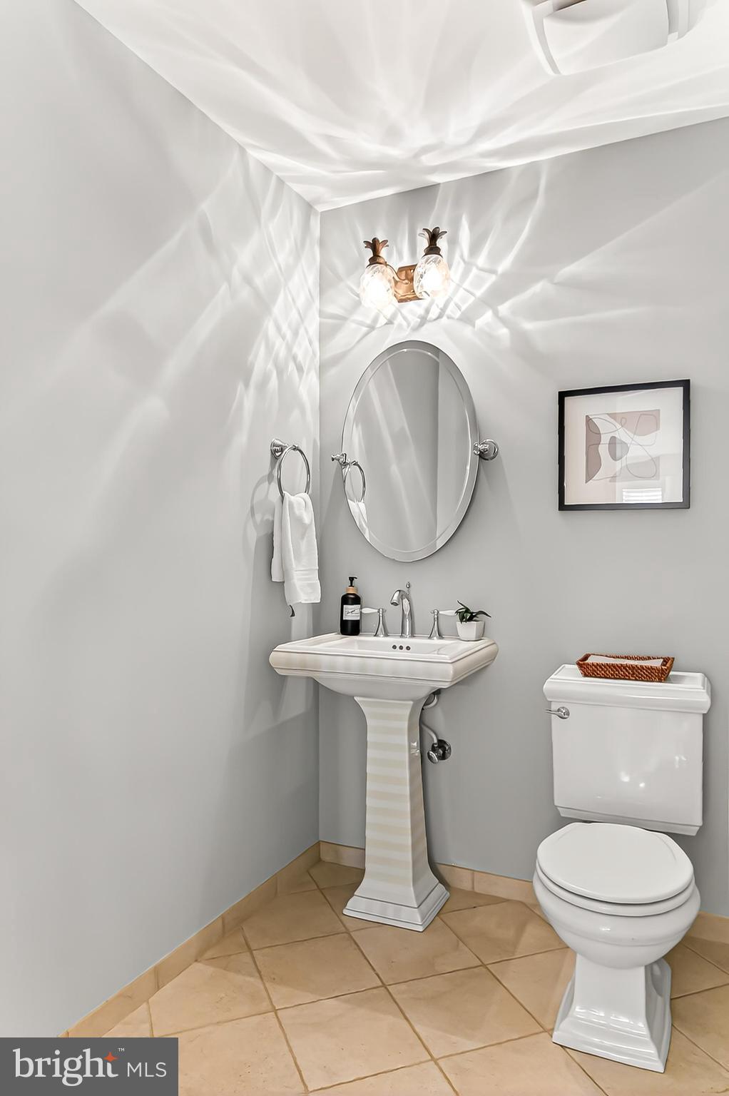 WALNUT HILL ESTATES - Residential