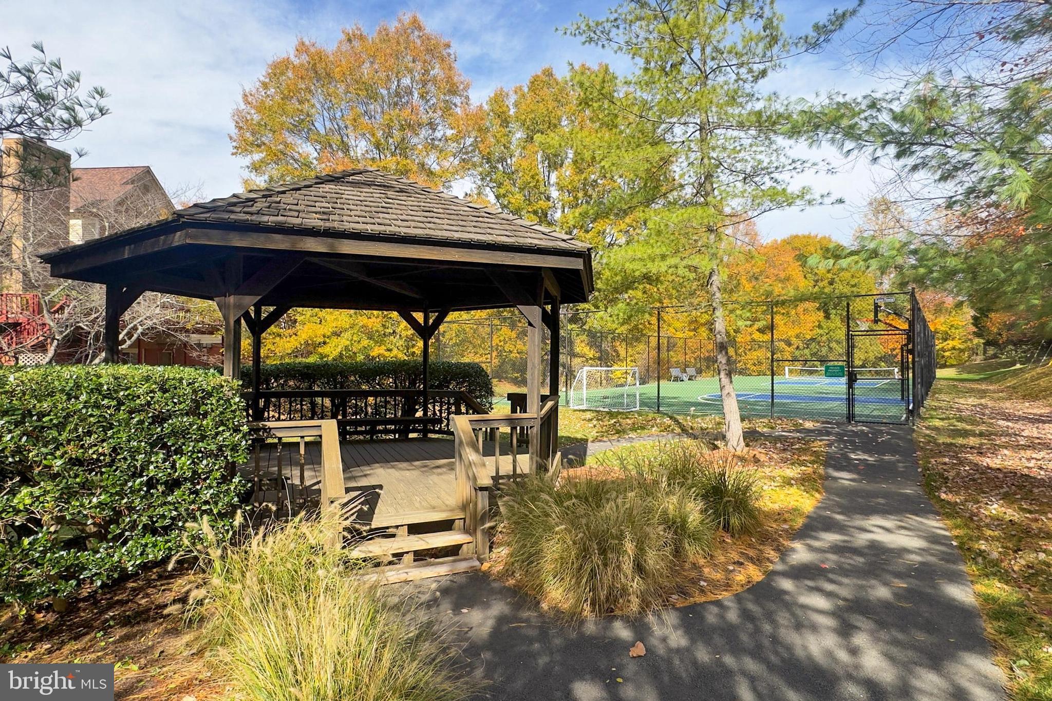 WALNUT HILL ESTATES - Residential