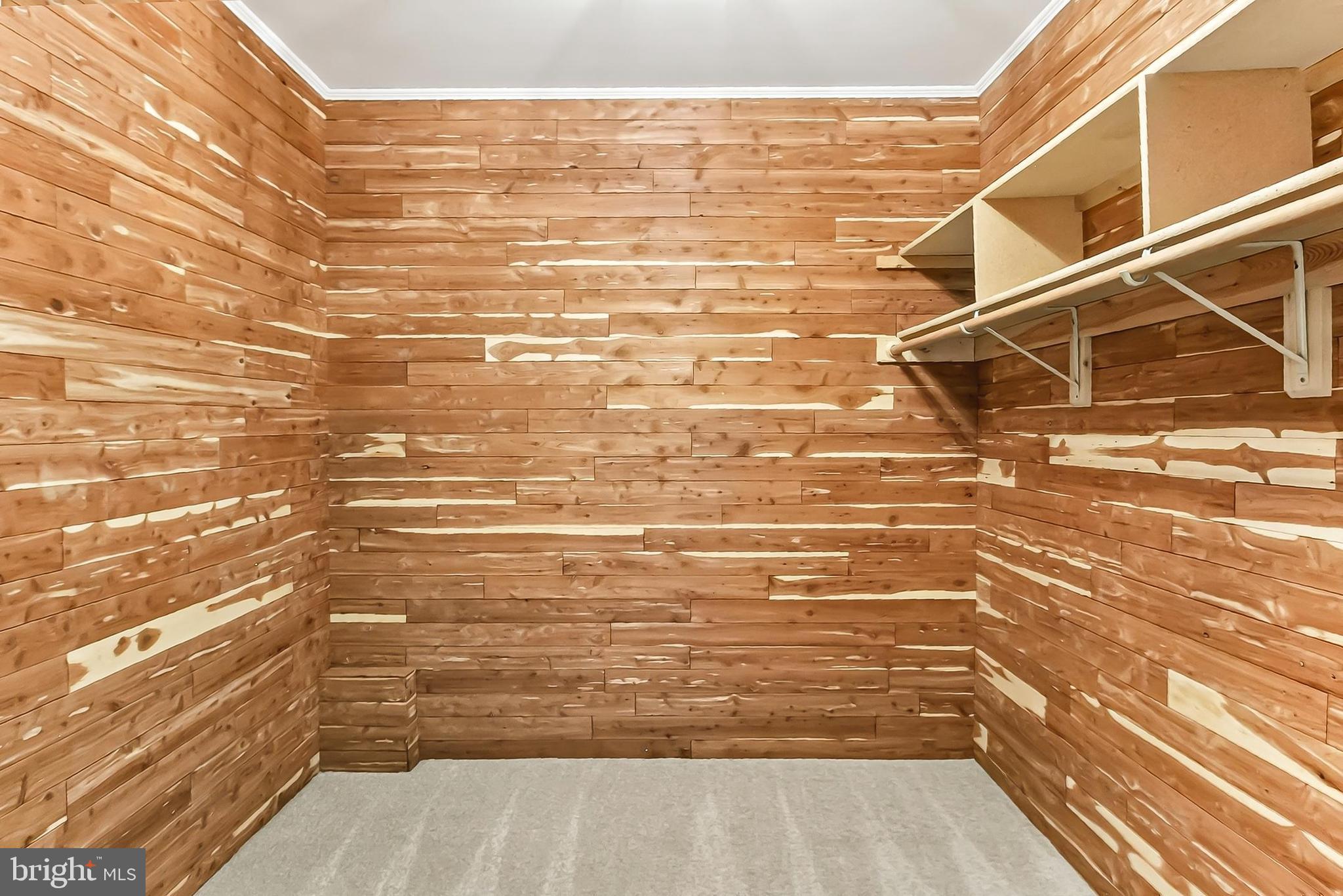 WALNUT HILL ESTATES - Residential