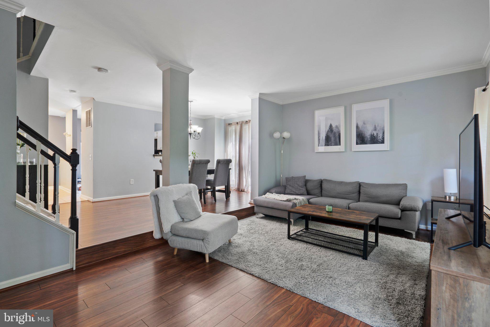 GUNNERS LAKE VILLAGE - Residential