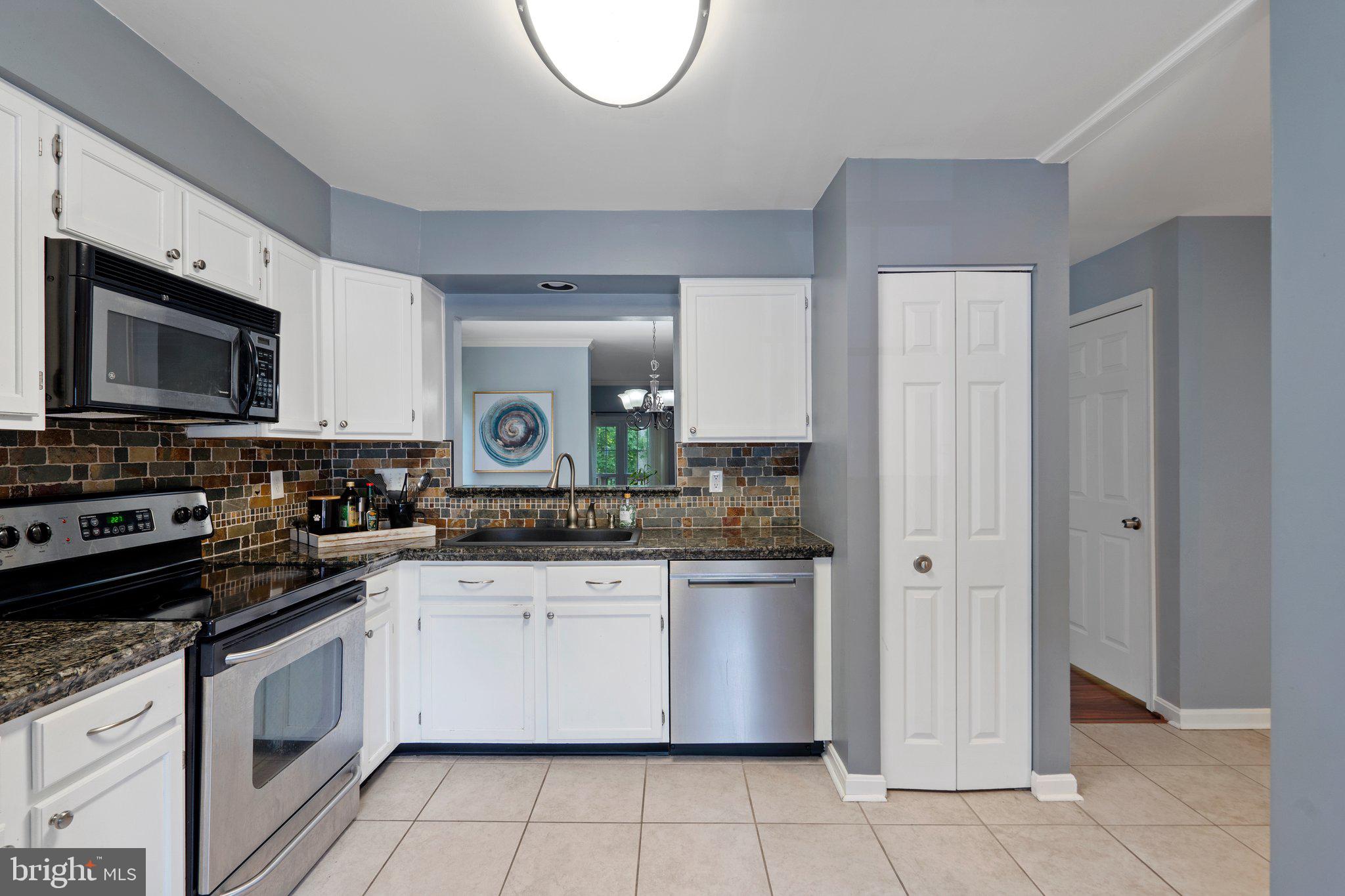 GUNNERS LAKE VILLAGE - Residential