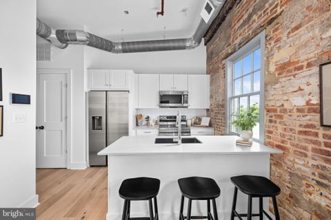 Condo For Rent - 901 King Street #301<br/> ALEXANDRIA, VA 22314