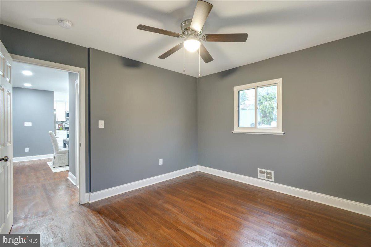 VICTORIAN MANOR - Residential