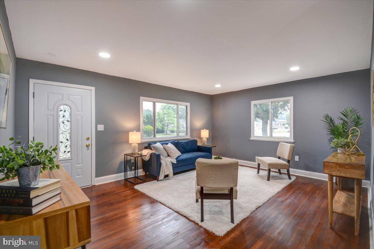 VICTORIAN MANOR - Residential