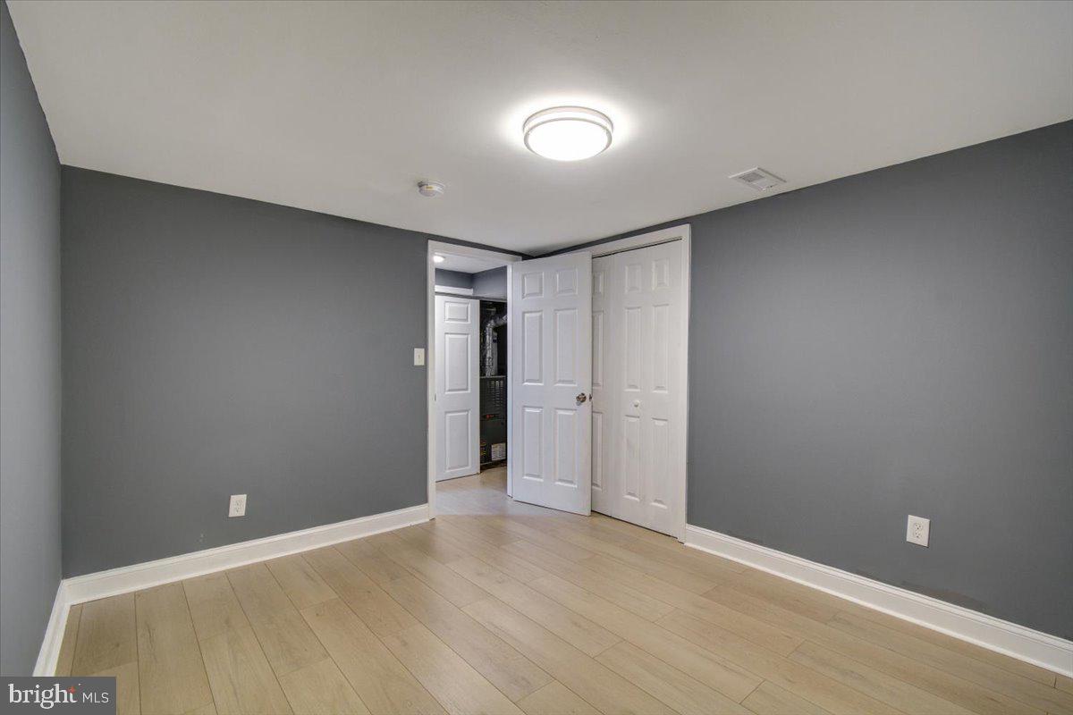 VICTORIAN MANOR - Residential