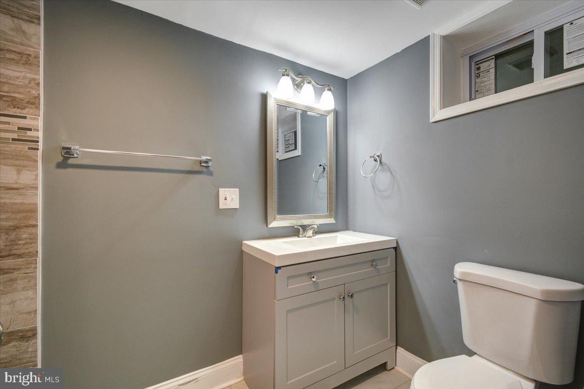 VICTORIAN MANOR - Residential