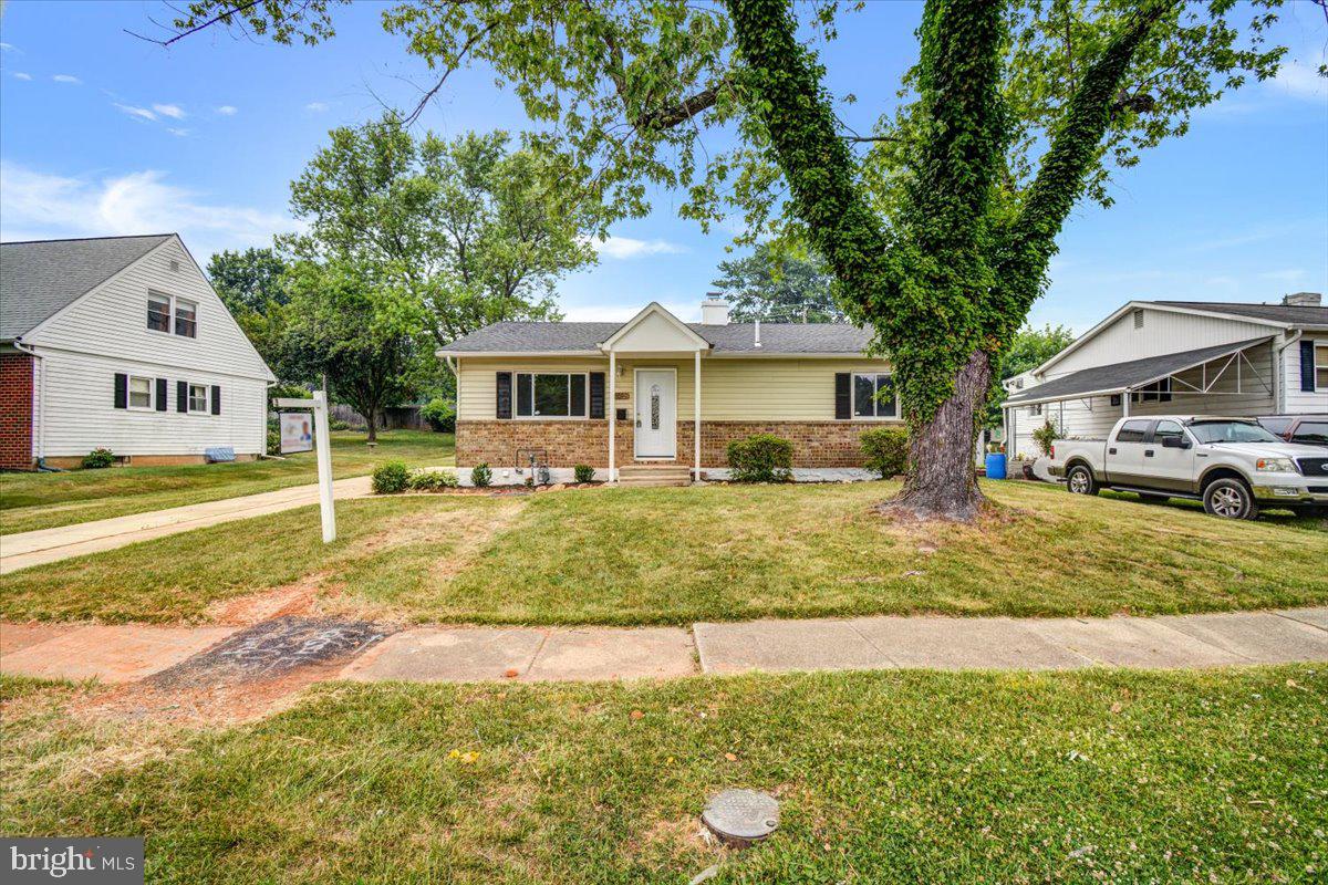 VICTORIAN MANOR - Residential