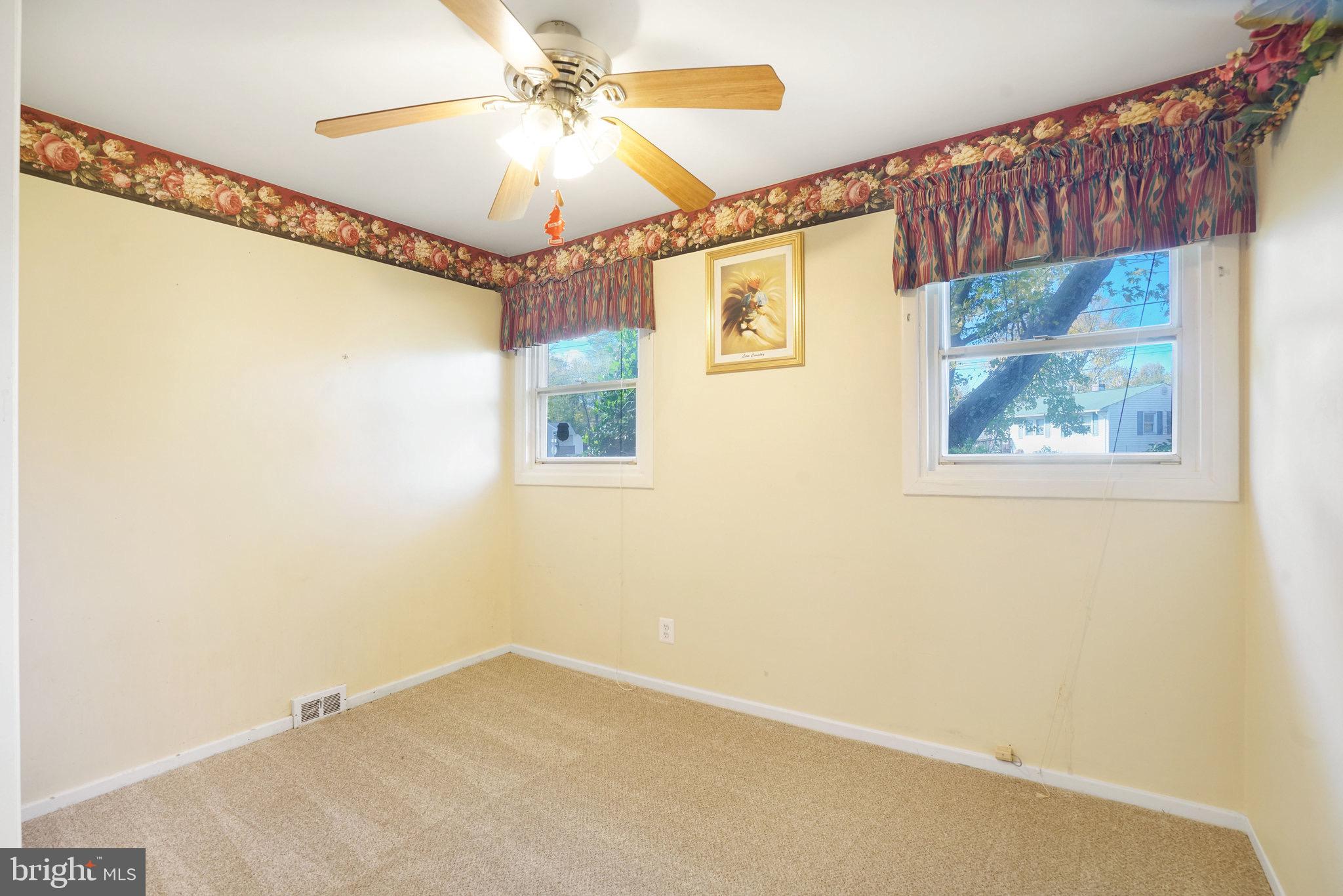 FAIRFAX HOMES - Residential