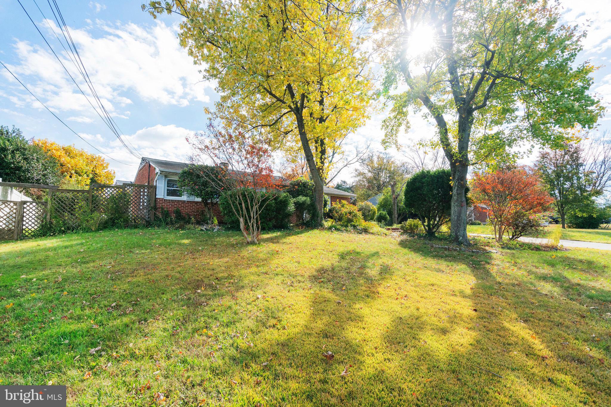 FAIRFAX HOMES - Residential