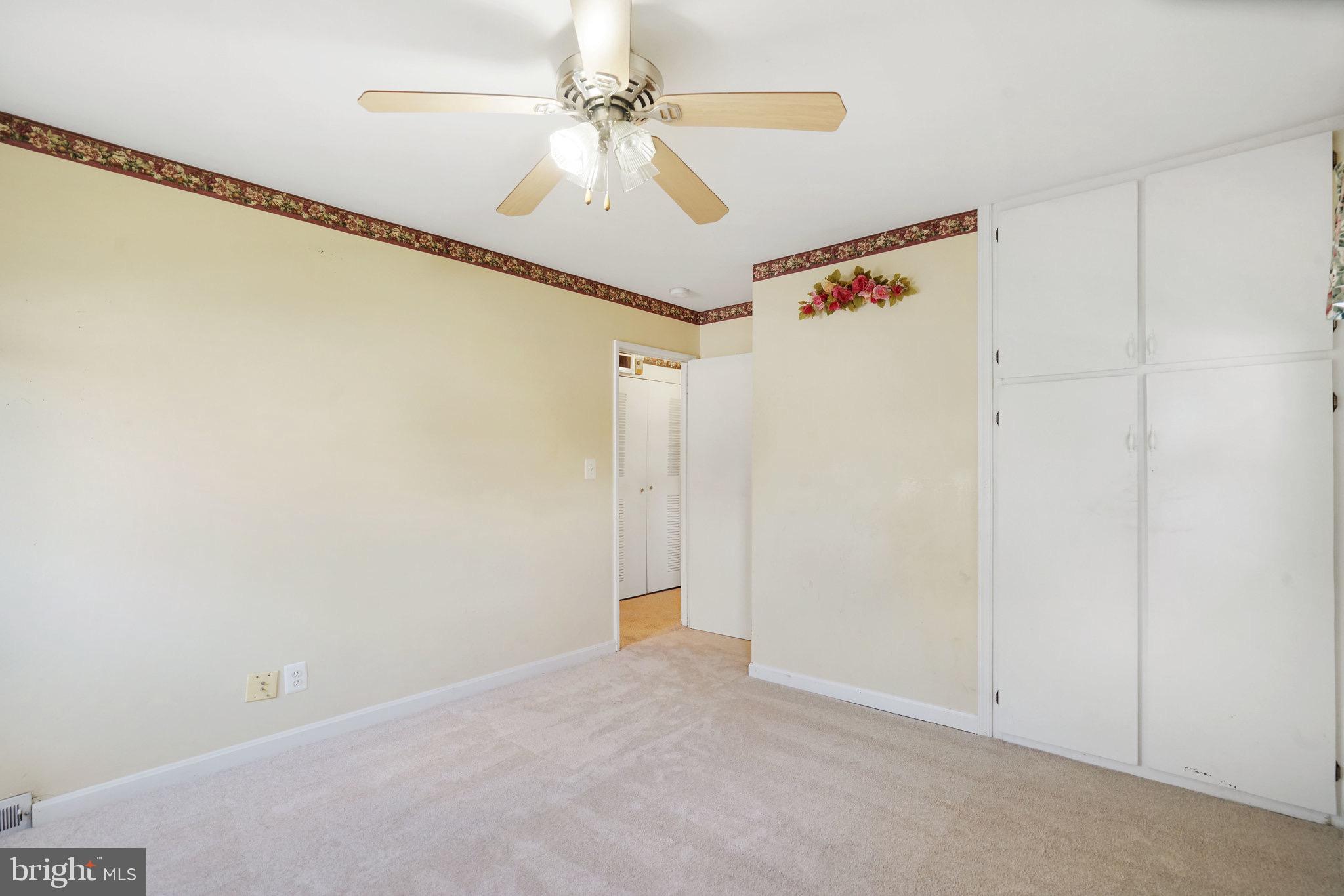 FAIRFAX HOMES - Residential