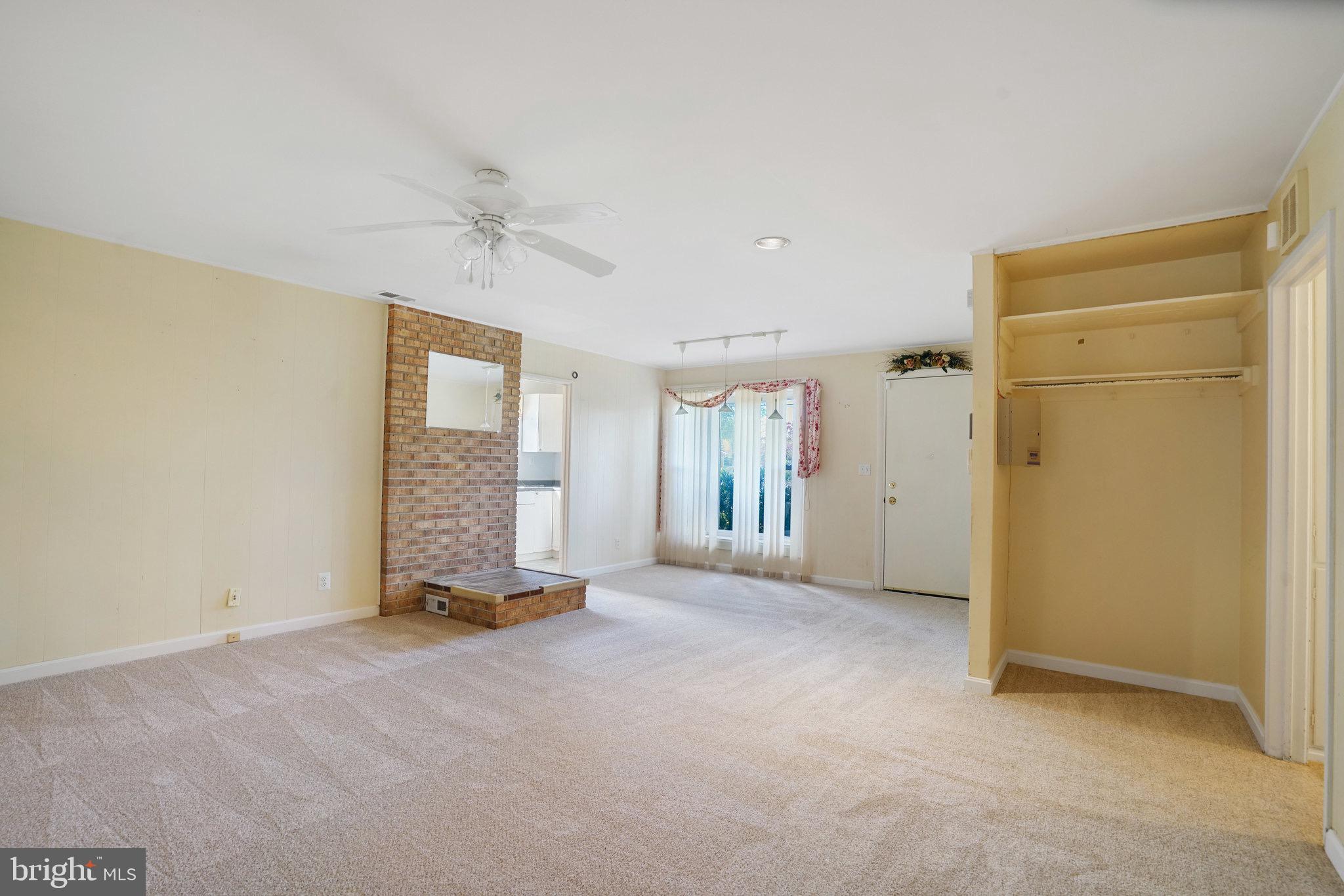 FAIRFAX HOMES - Residential