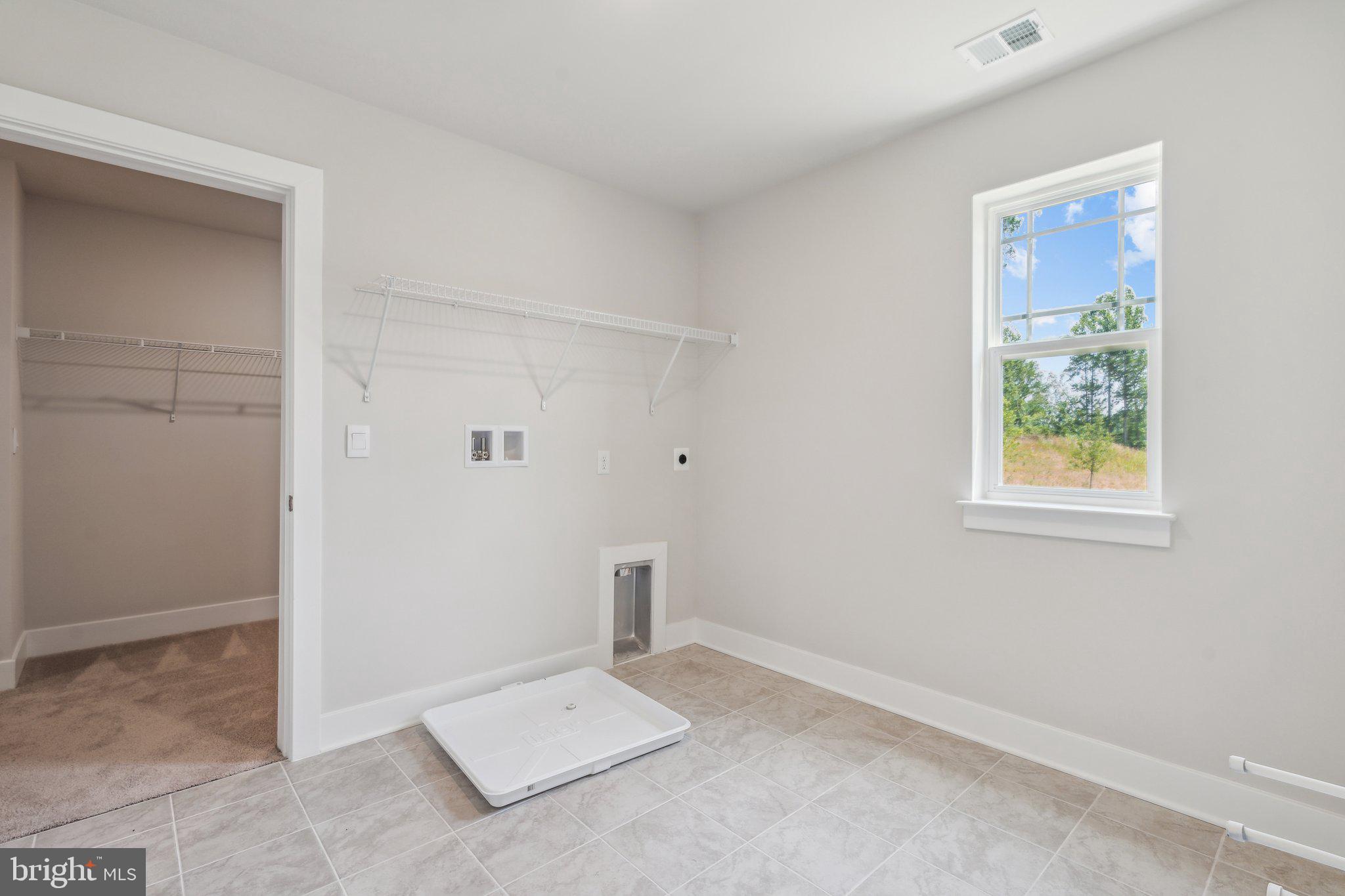 WOODED RUN ESTATES - Residential