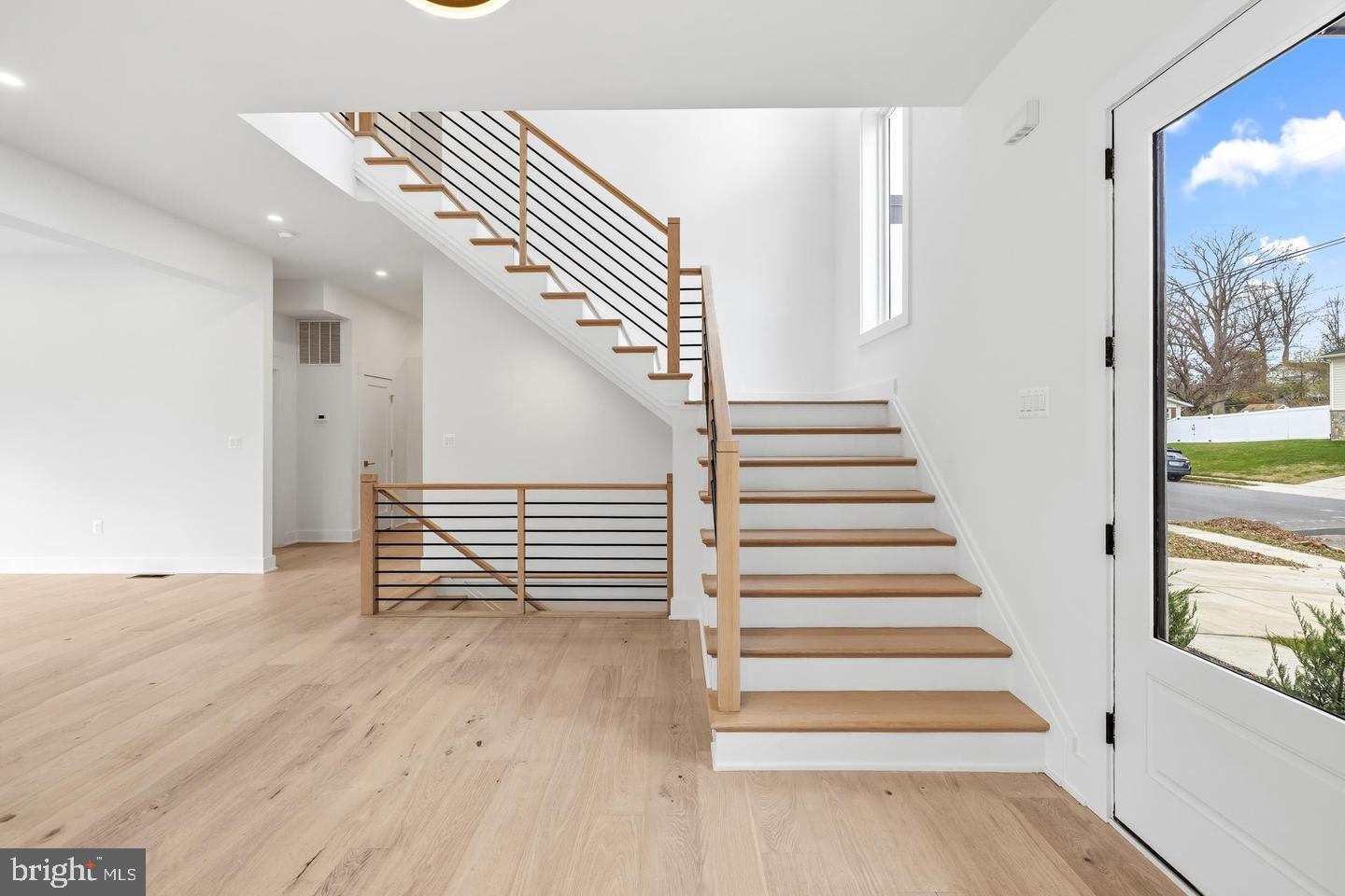 VIENNA WOODS - Residential