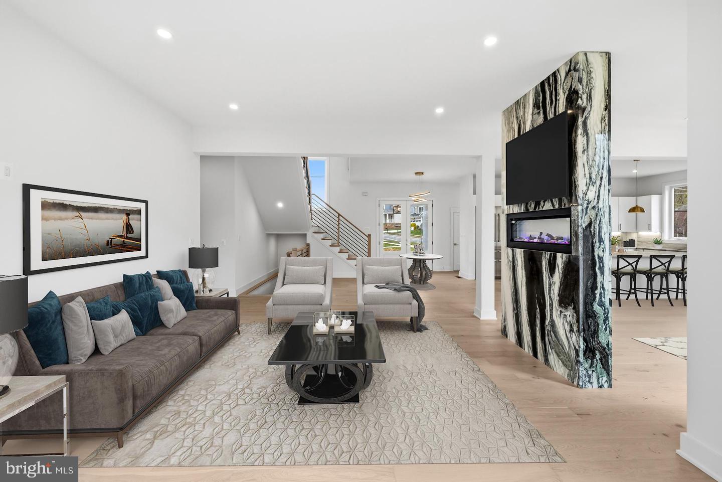 VIENNA WOODS - Residential