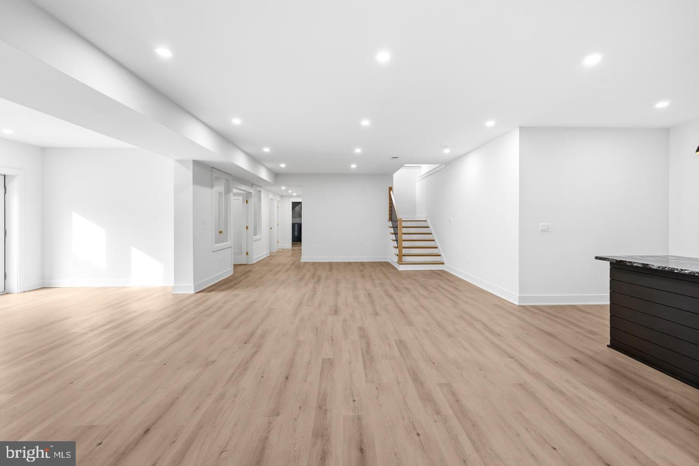 VIENNA WOODS - Residential