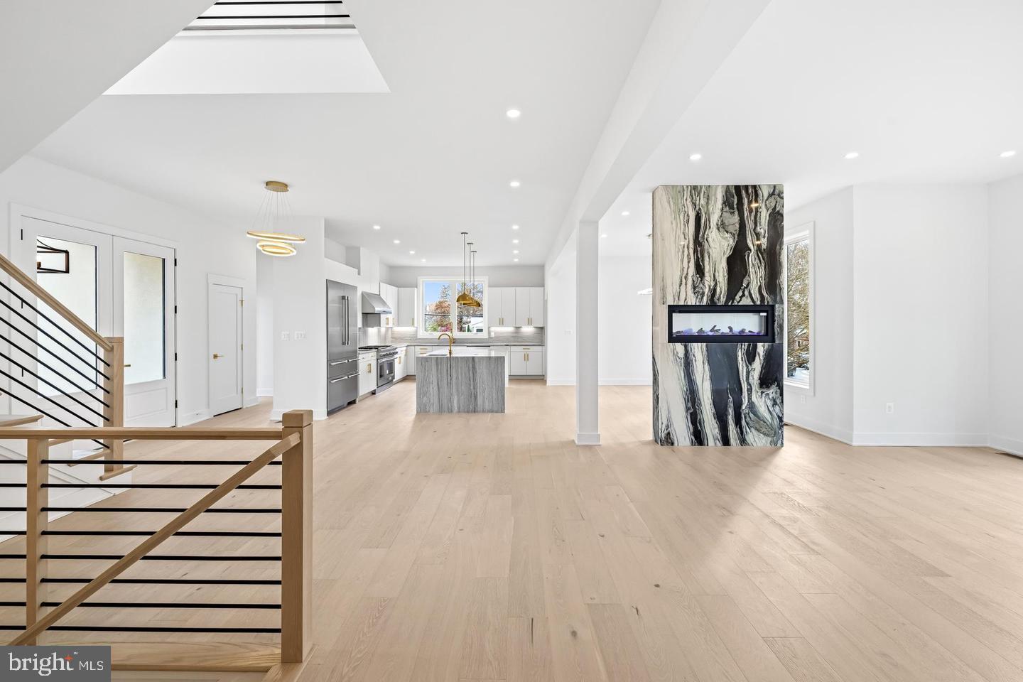 VIENNA WOODS - Residential