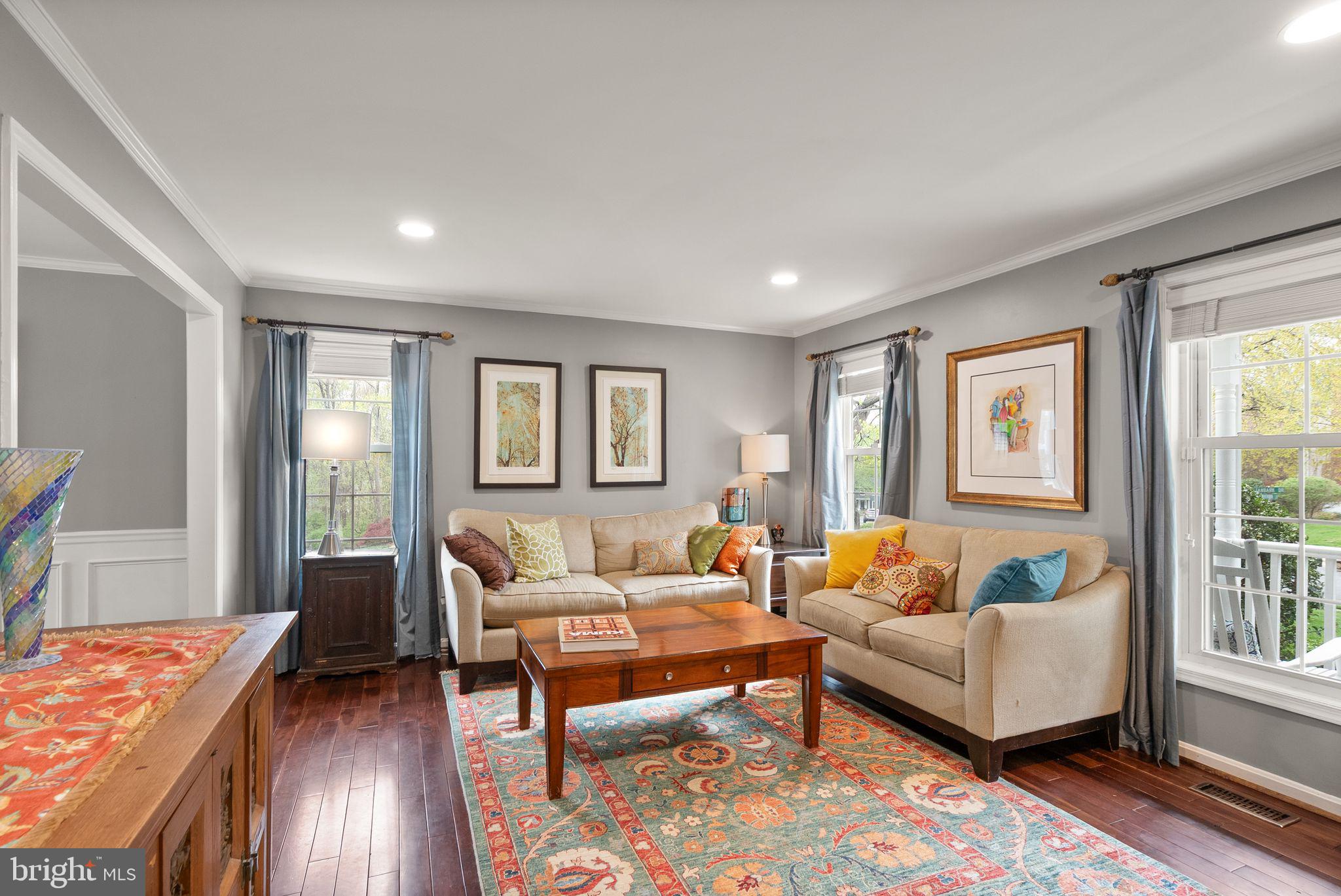 RESTON - Residential