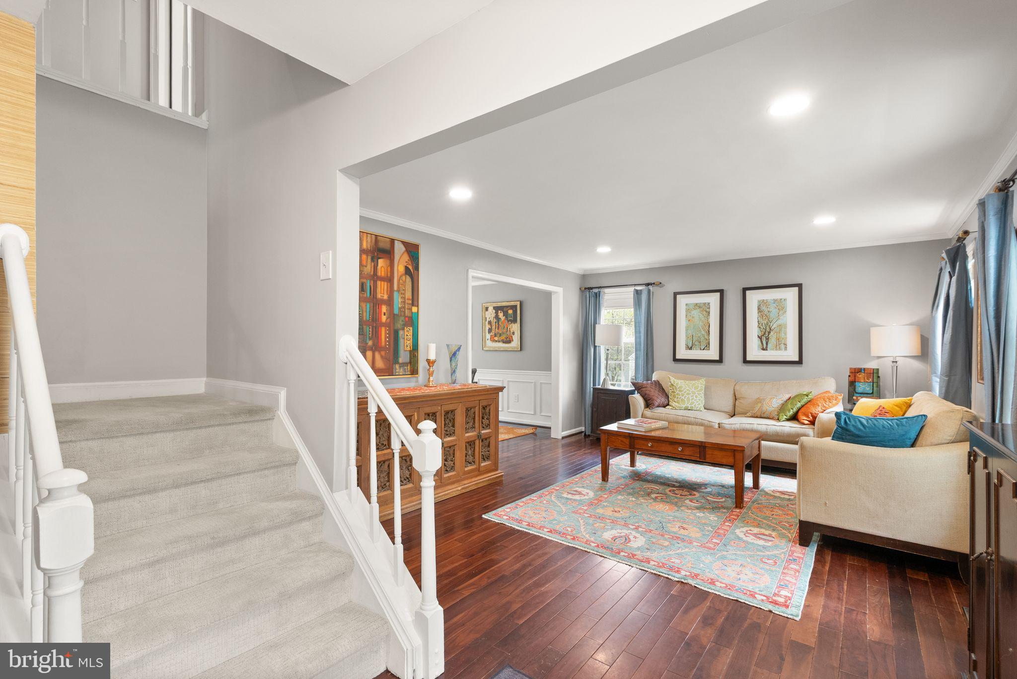 RESTON - Residential