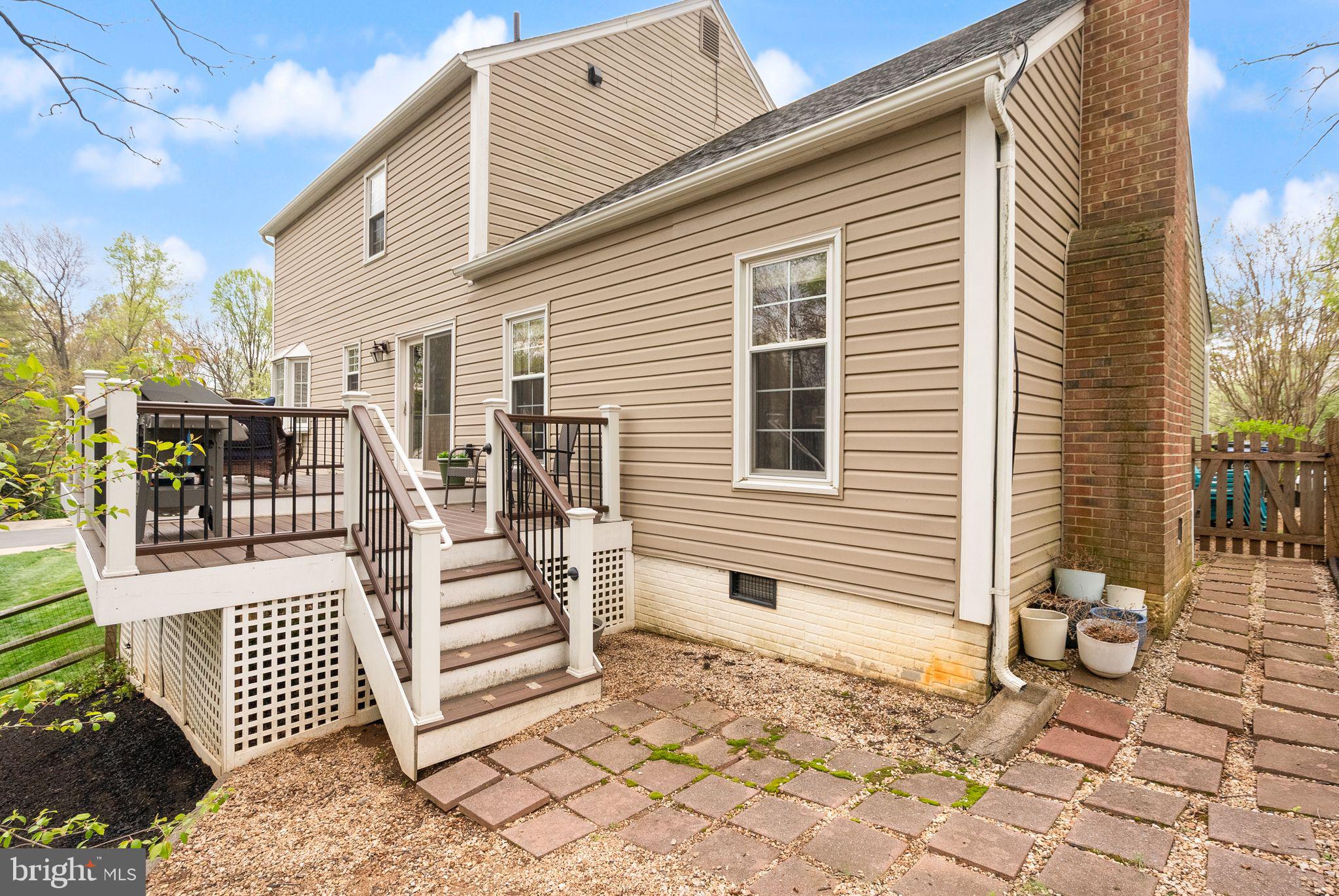 RESTON - Residential