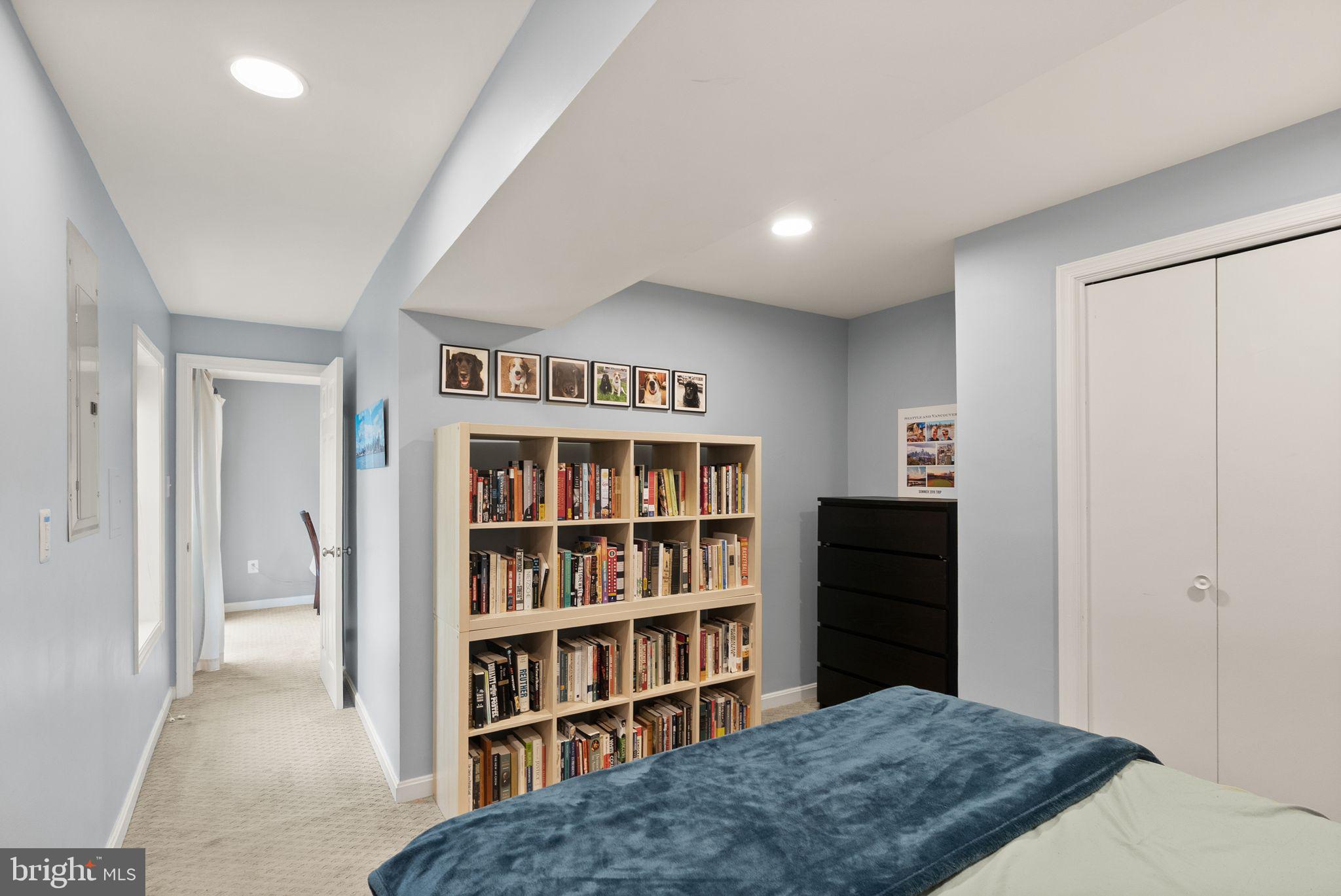 RESTON - Residential