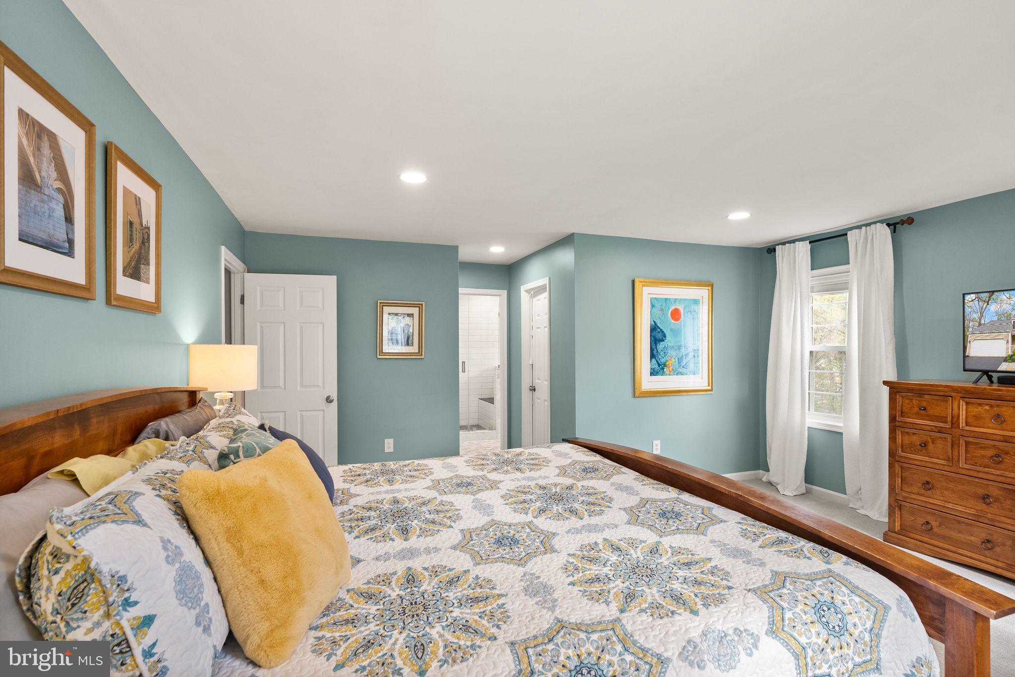 RESTON - Residential