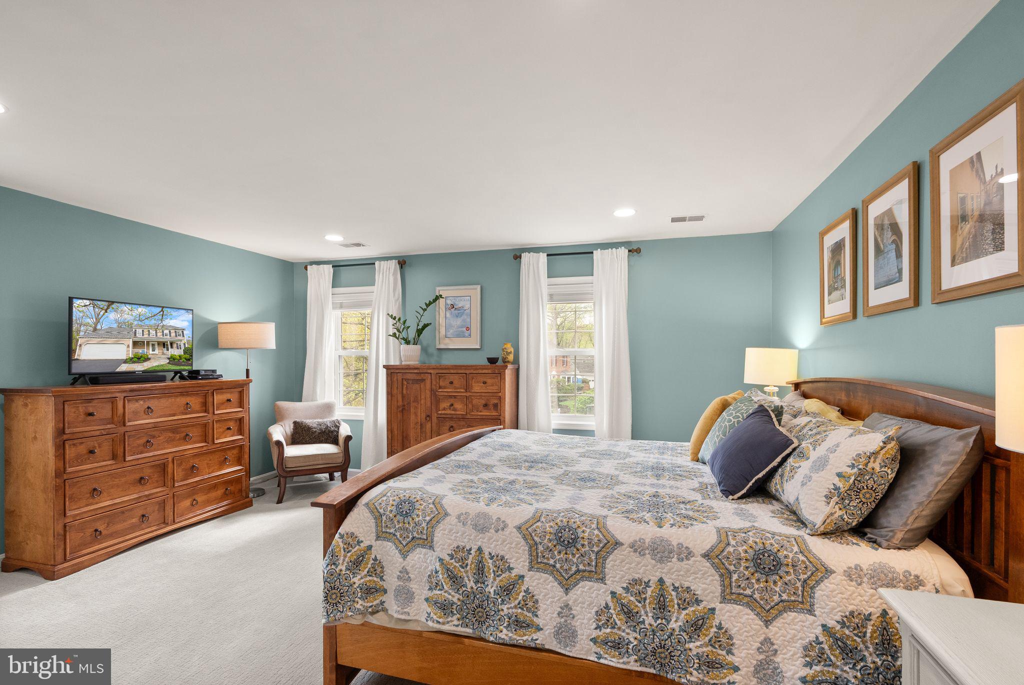 RESTON - Residential