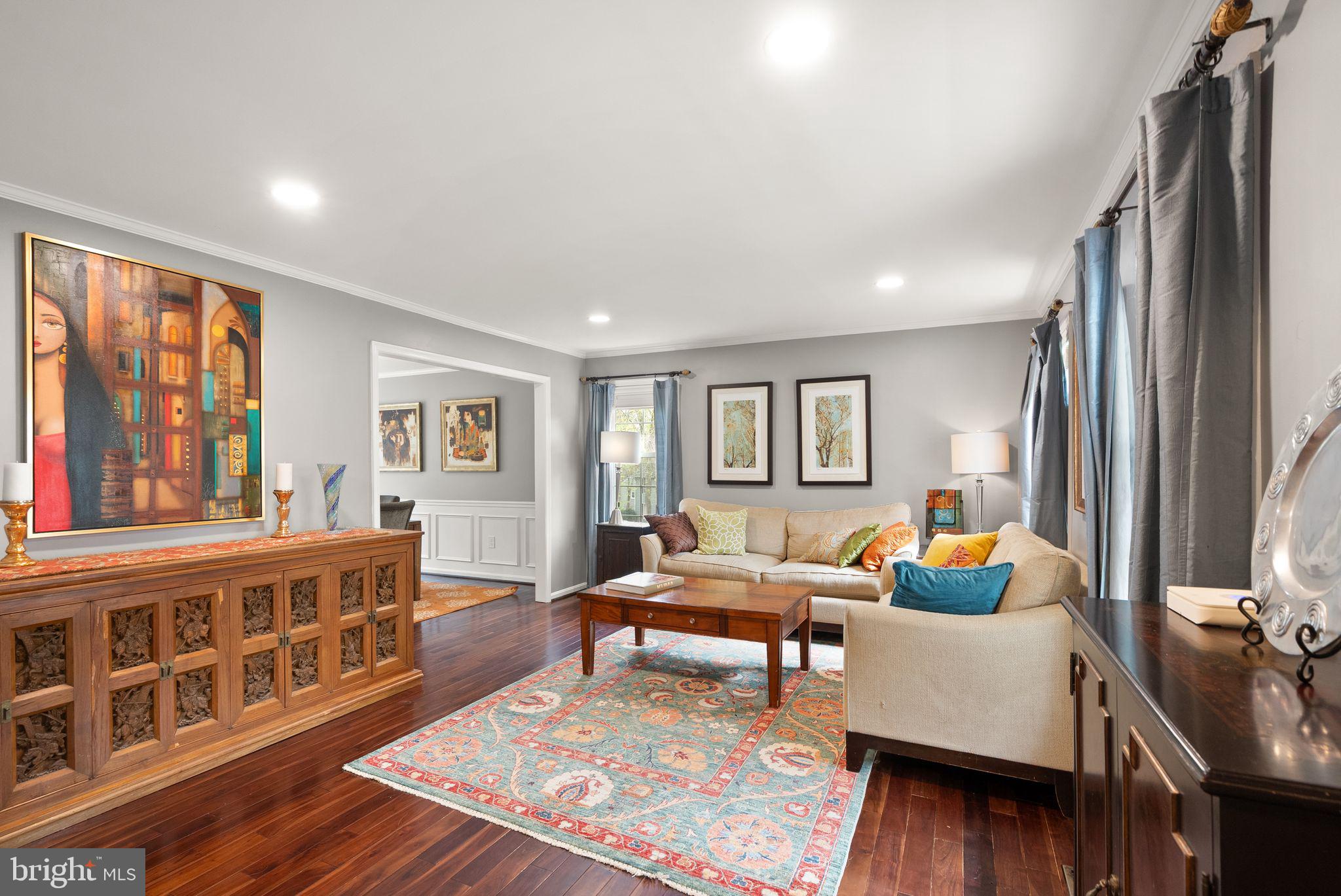 RESTON - Residential