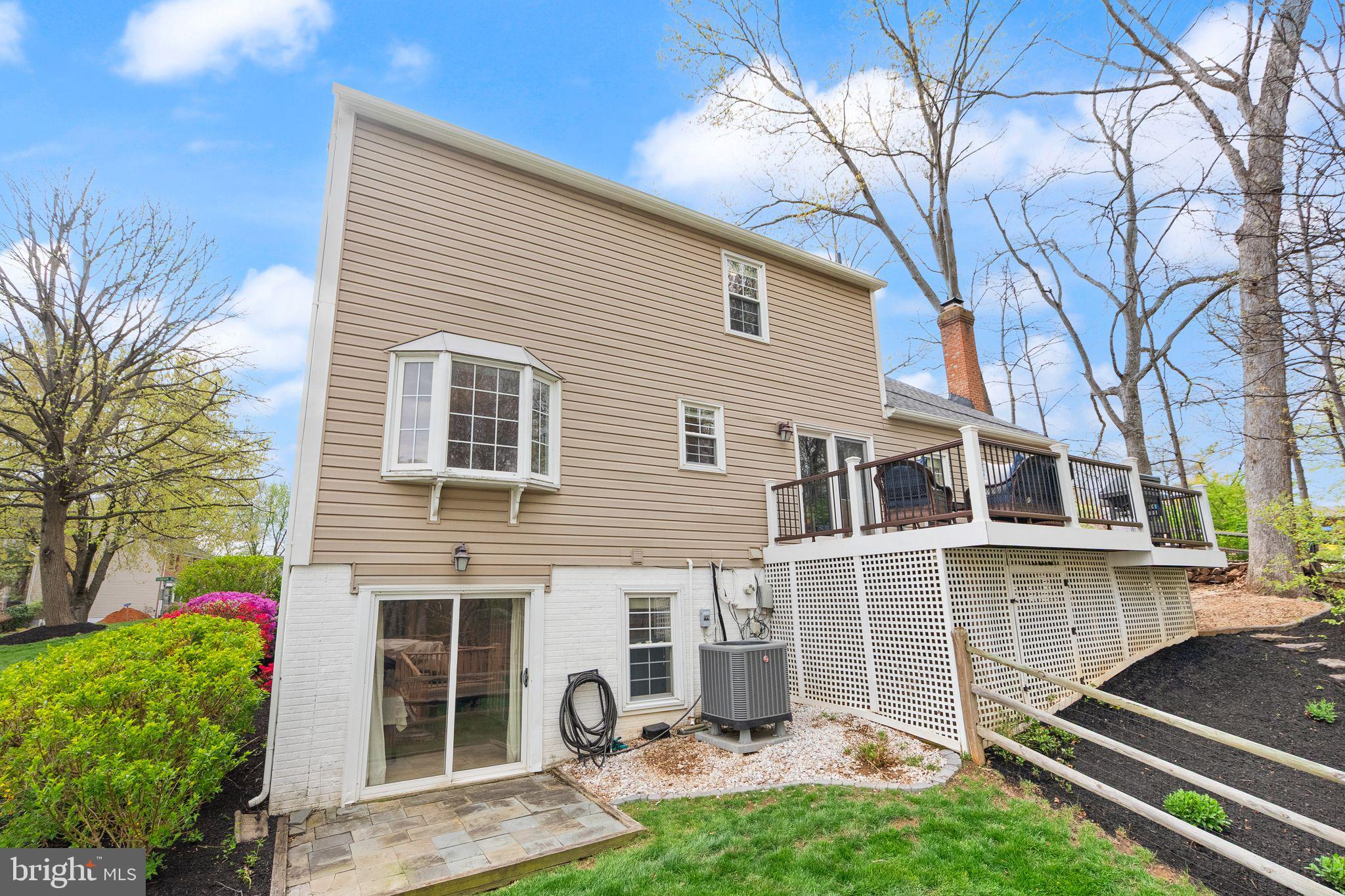 RESTON - Residential