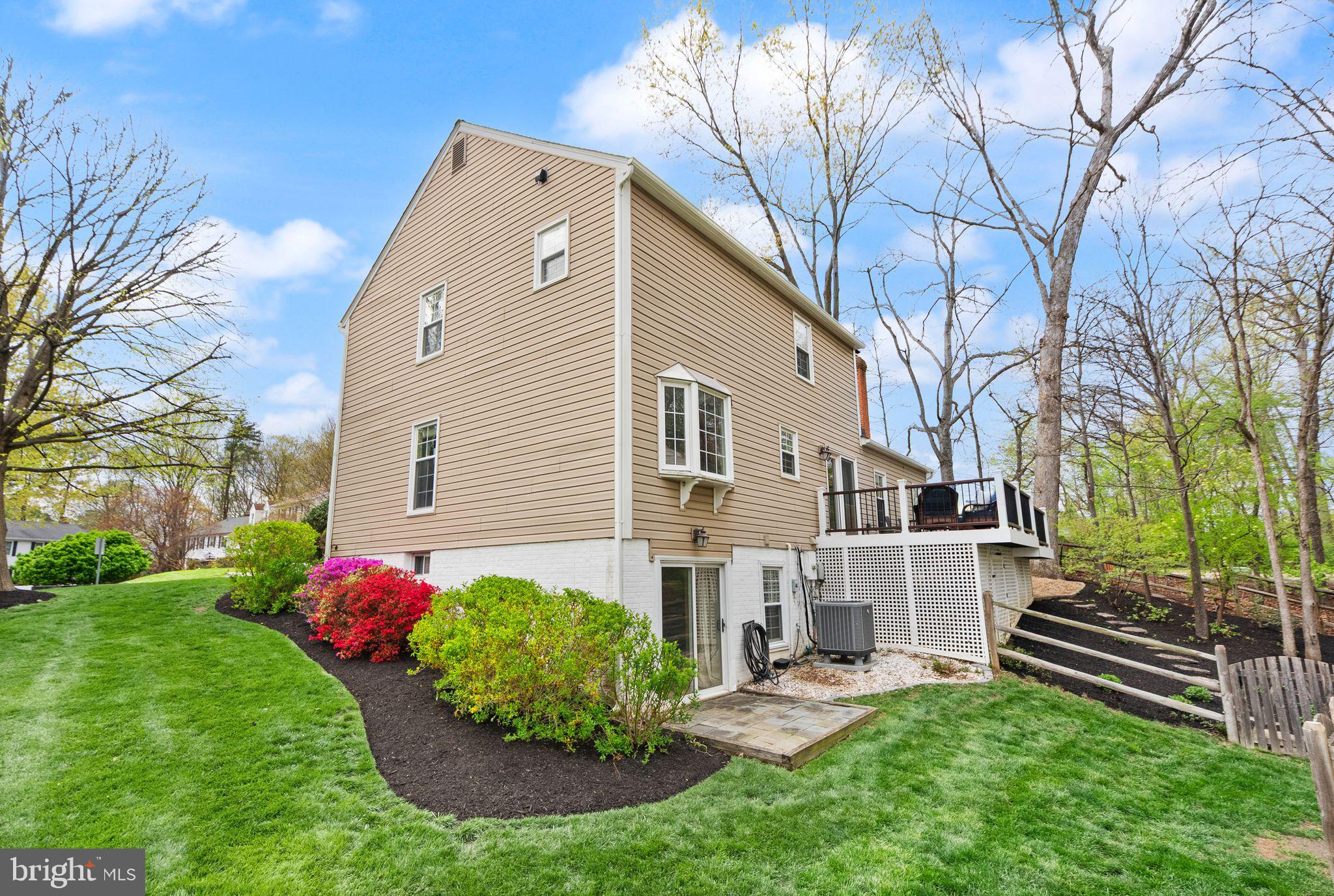 RESTON - Residential