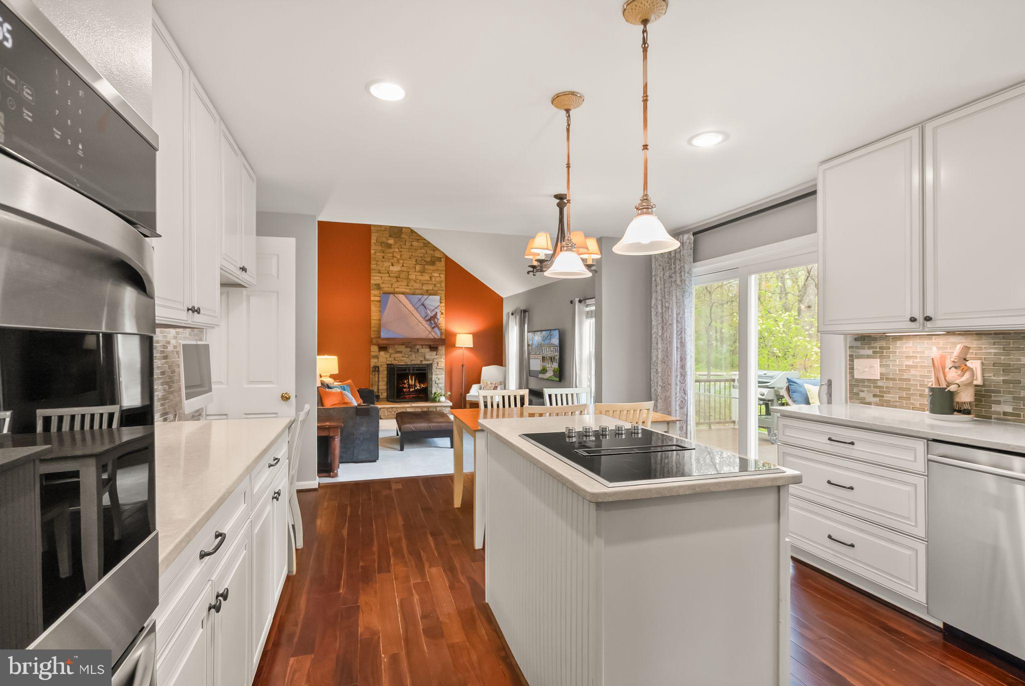 RESTON - Residential