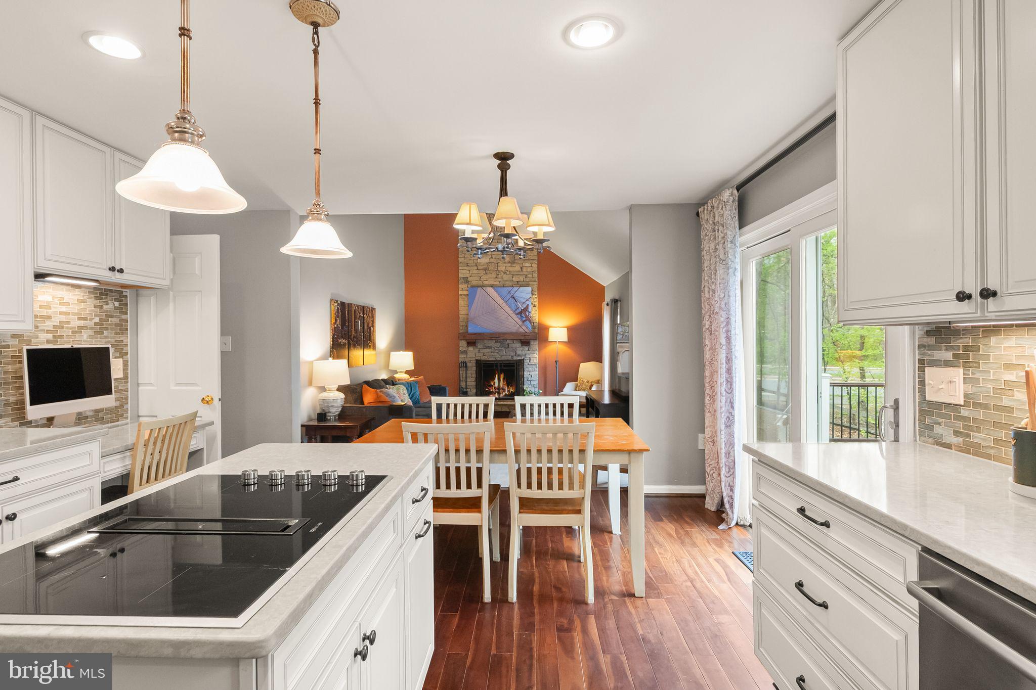 RESTON - Residential