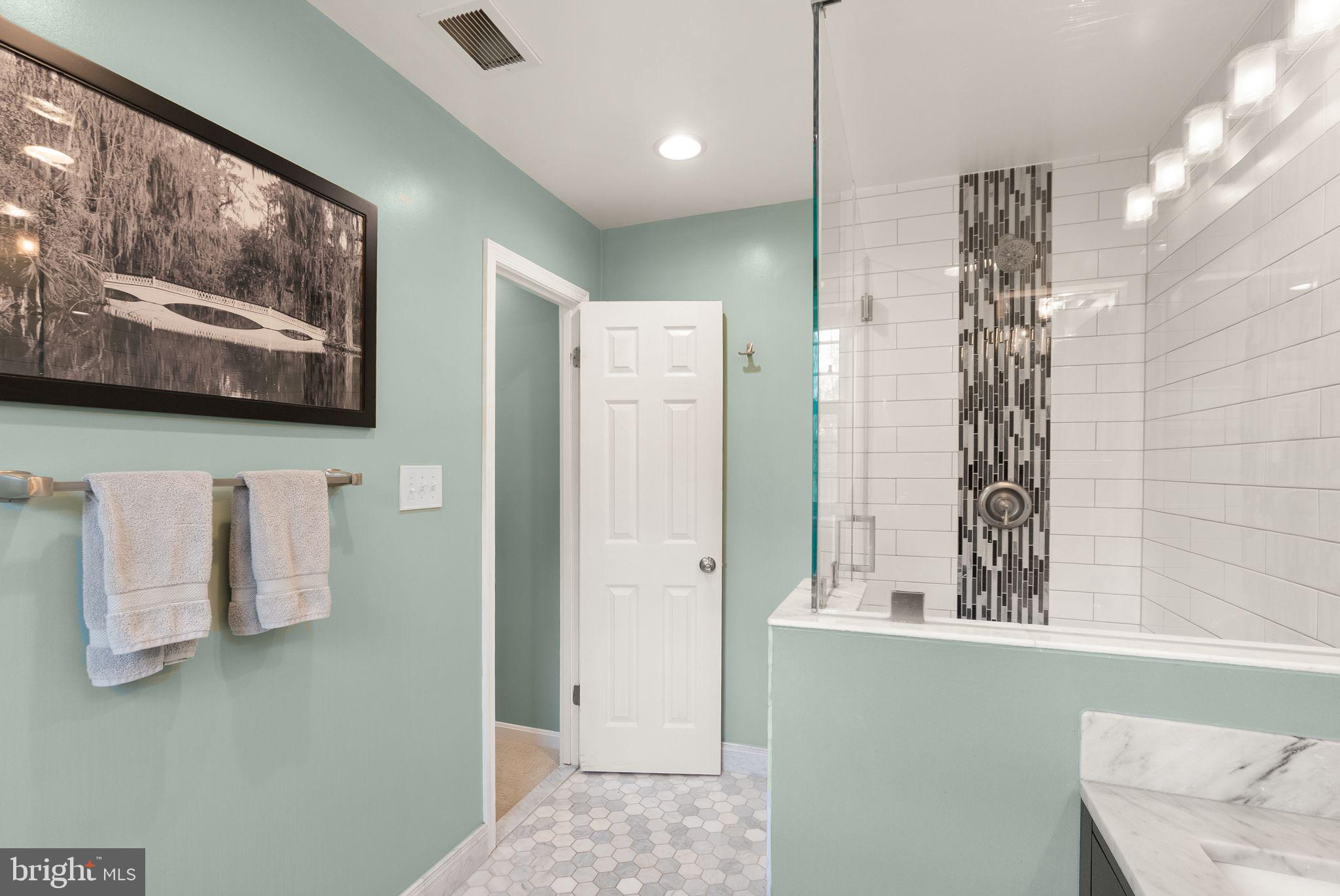 RESTON - Residential