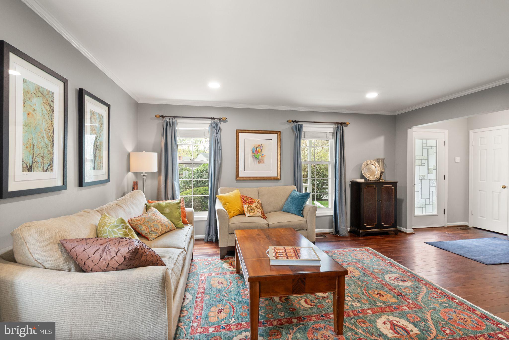 RESTON - Residential