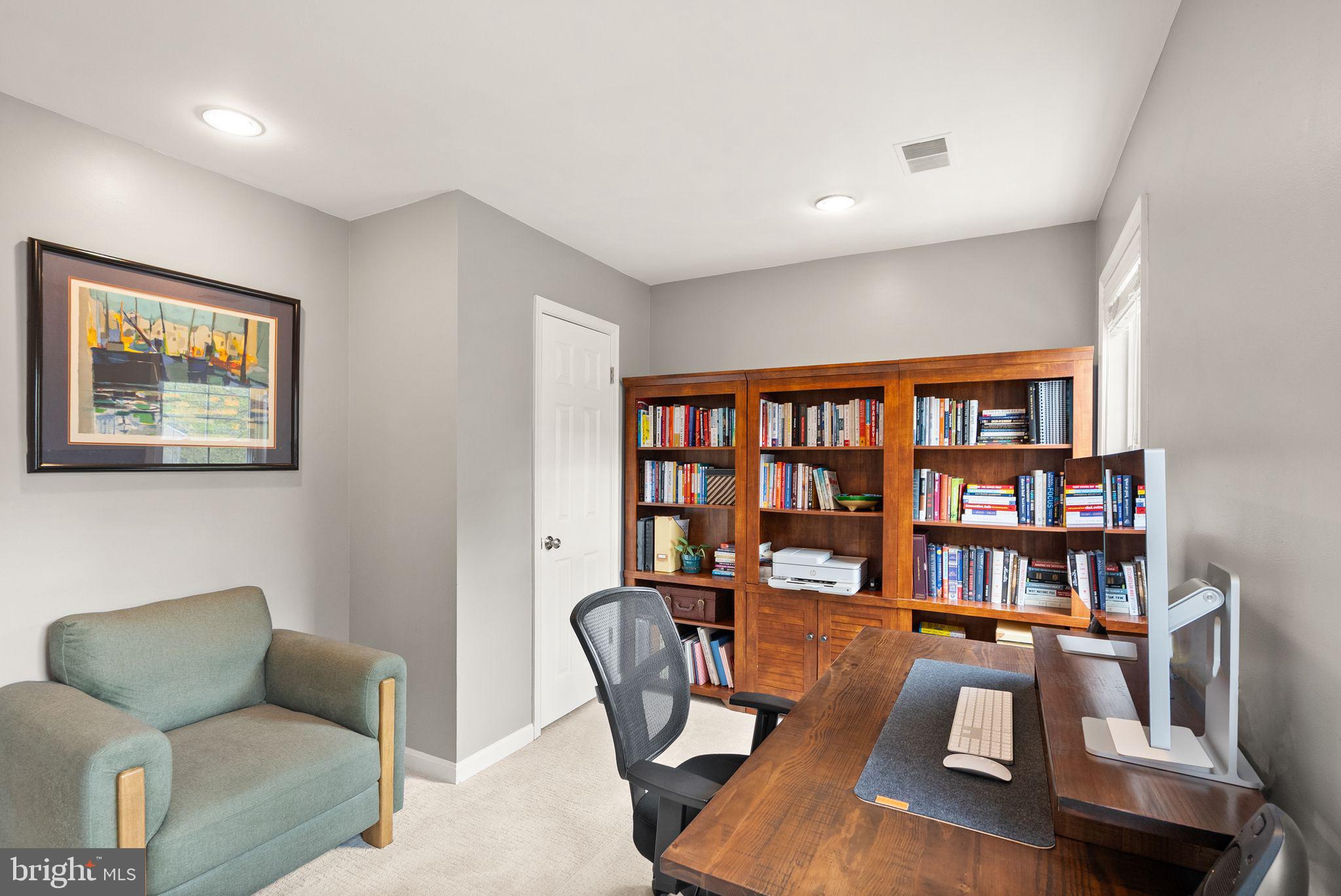 RESTON - Residential