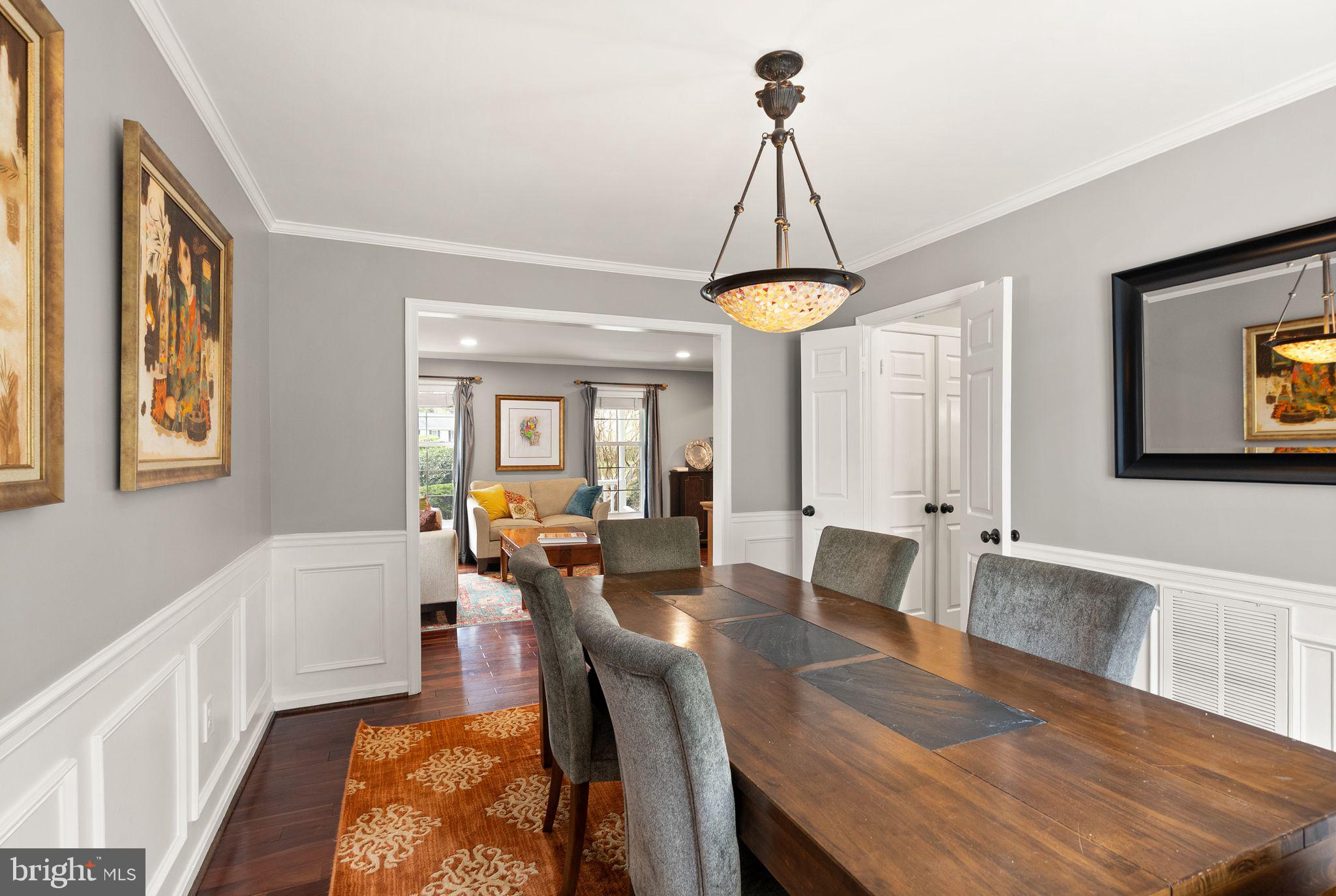 RESTON - Residential