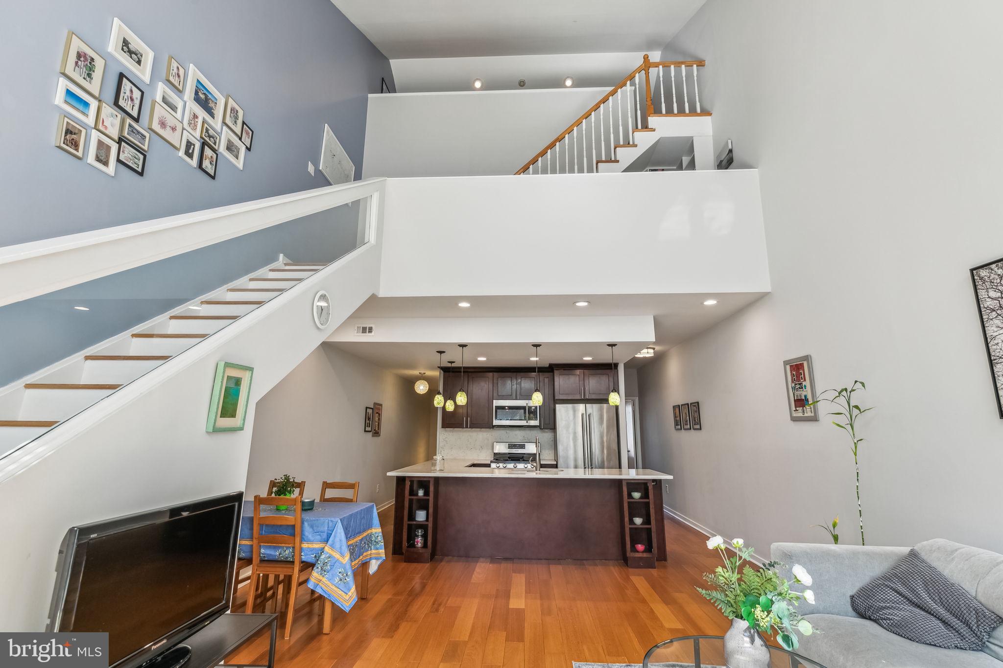 SOCIETY HILL - Residential