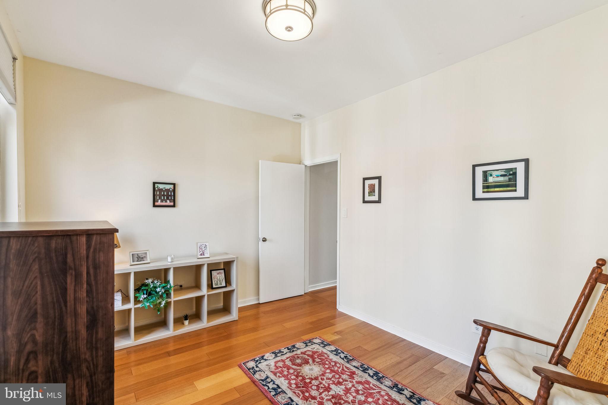 SOCIETY HILL - Residential