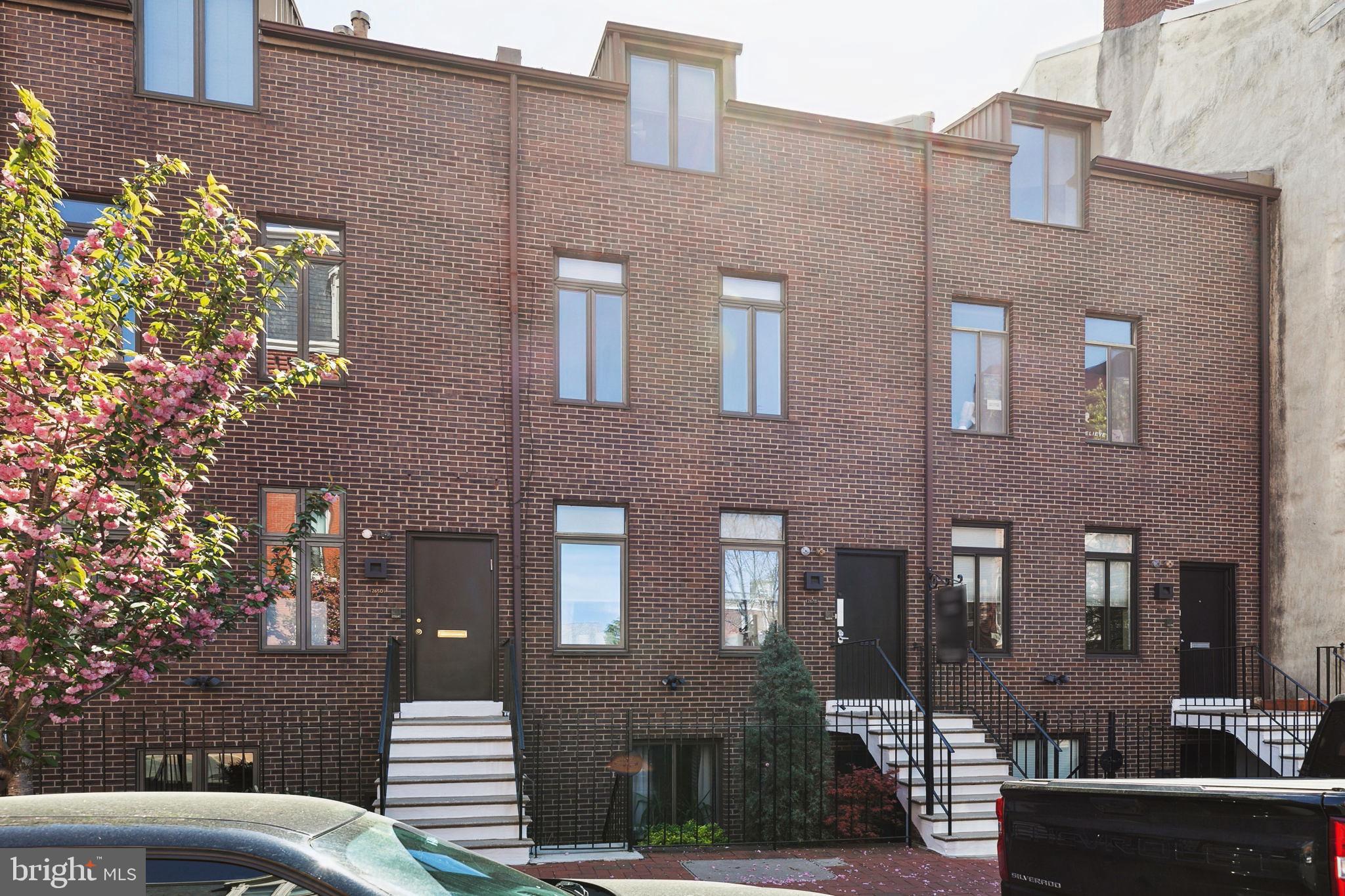 SOCIETY HILL - Residential