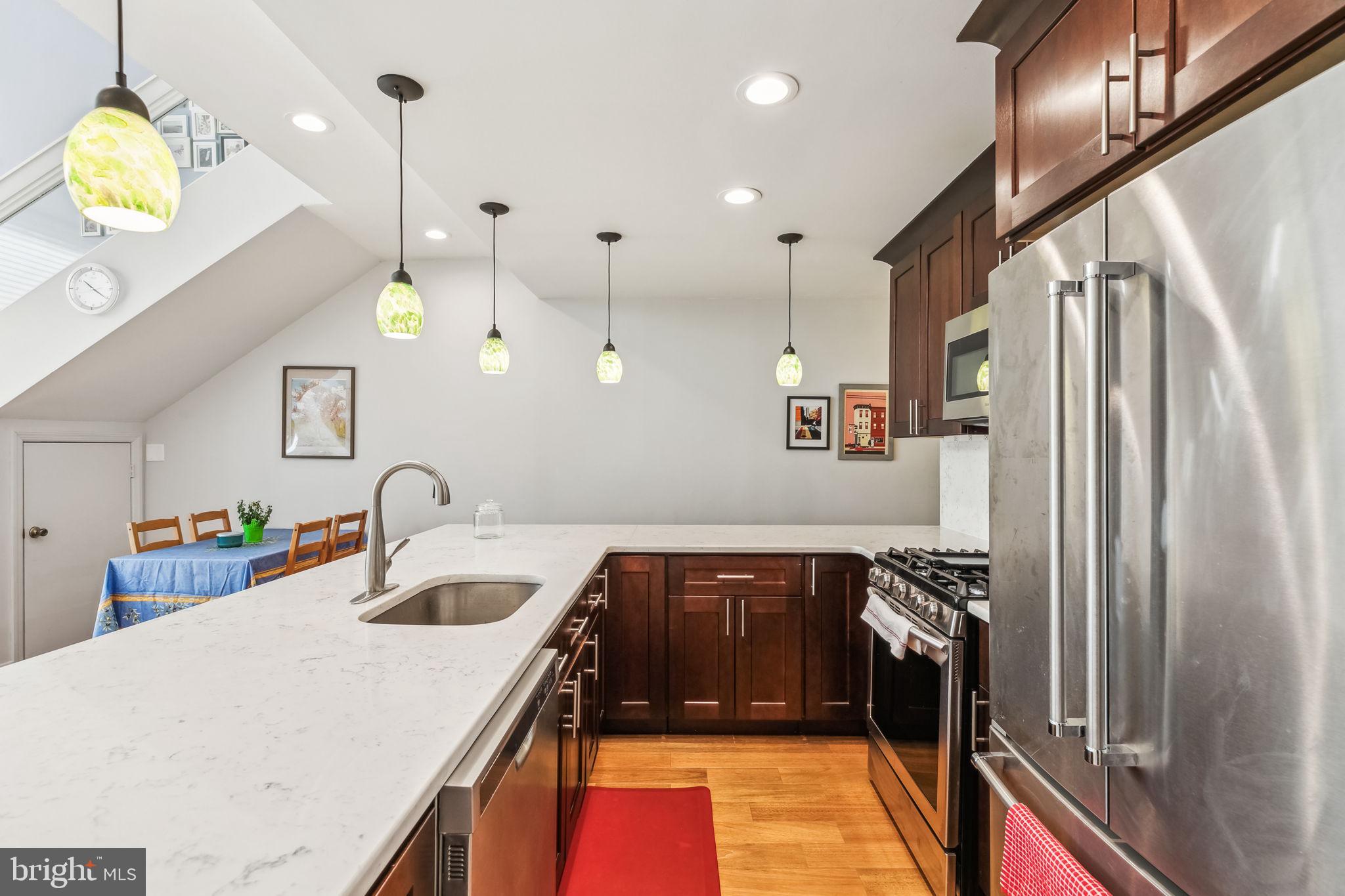 SOCIETY HILL - Residential