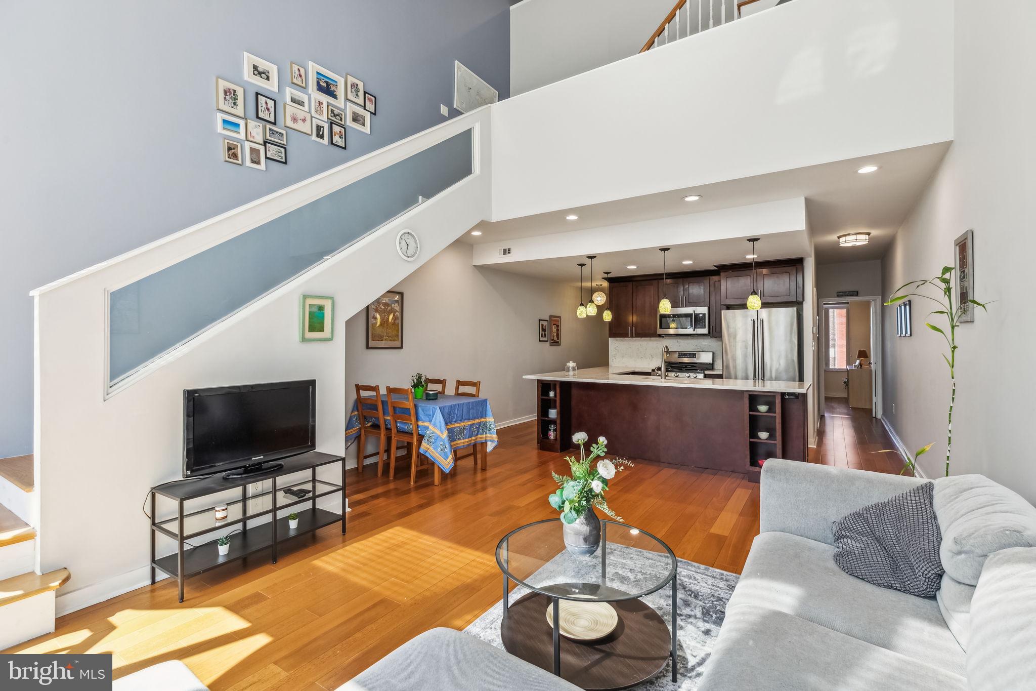 SOCIETY HILL - Residential