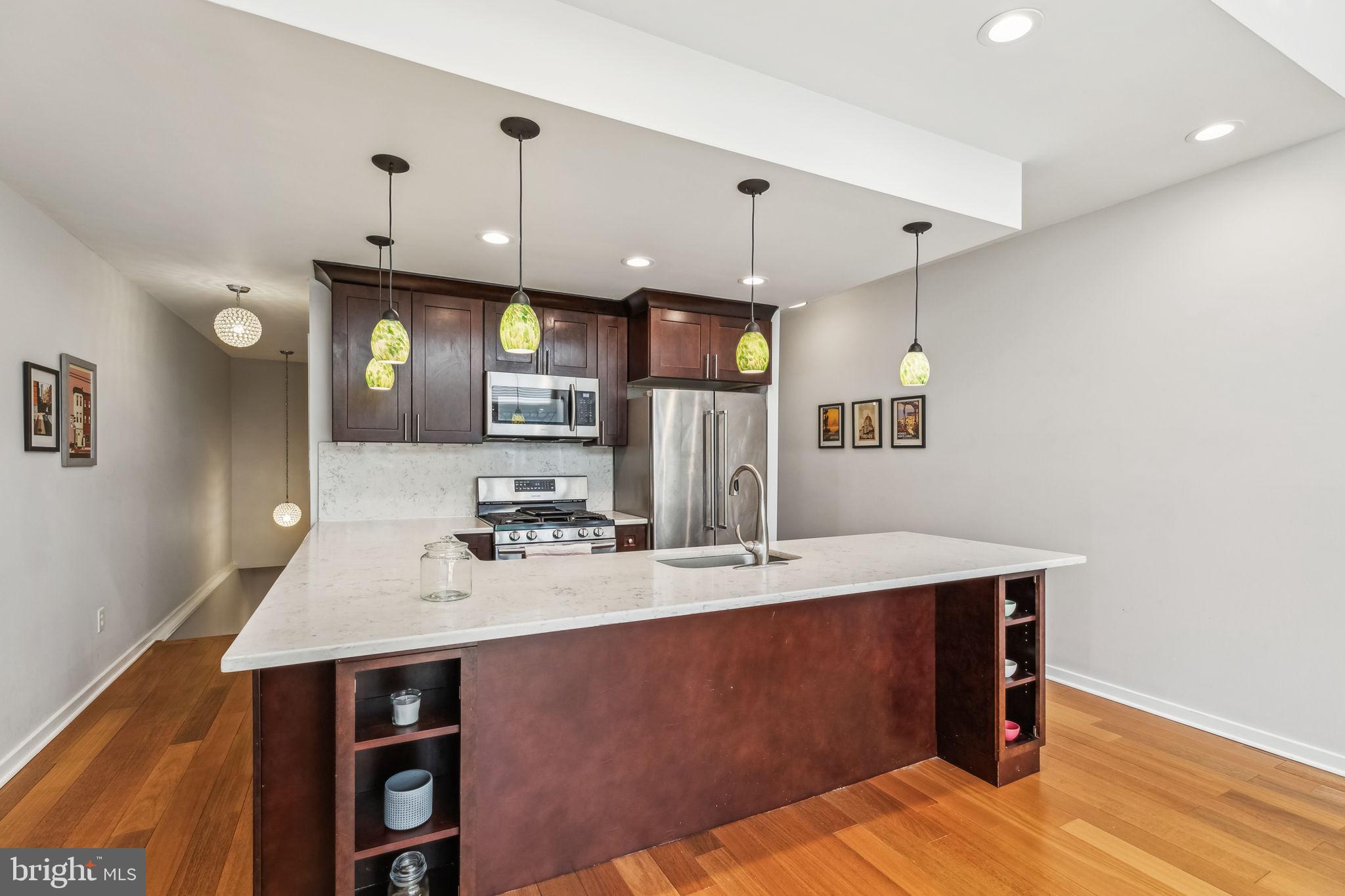 SOCIETY HILL - Residential