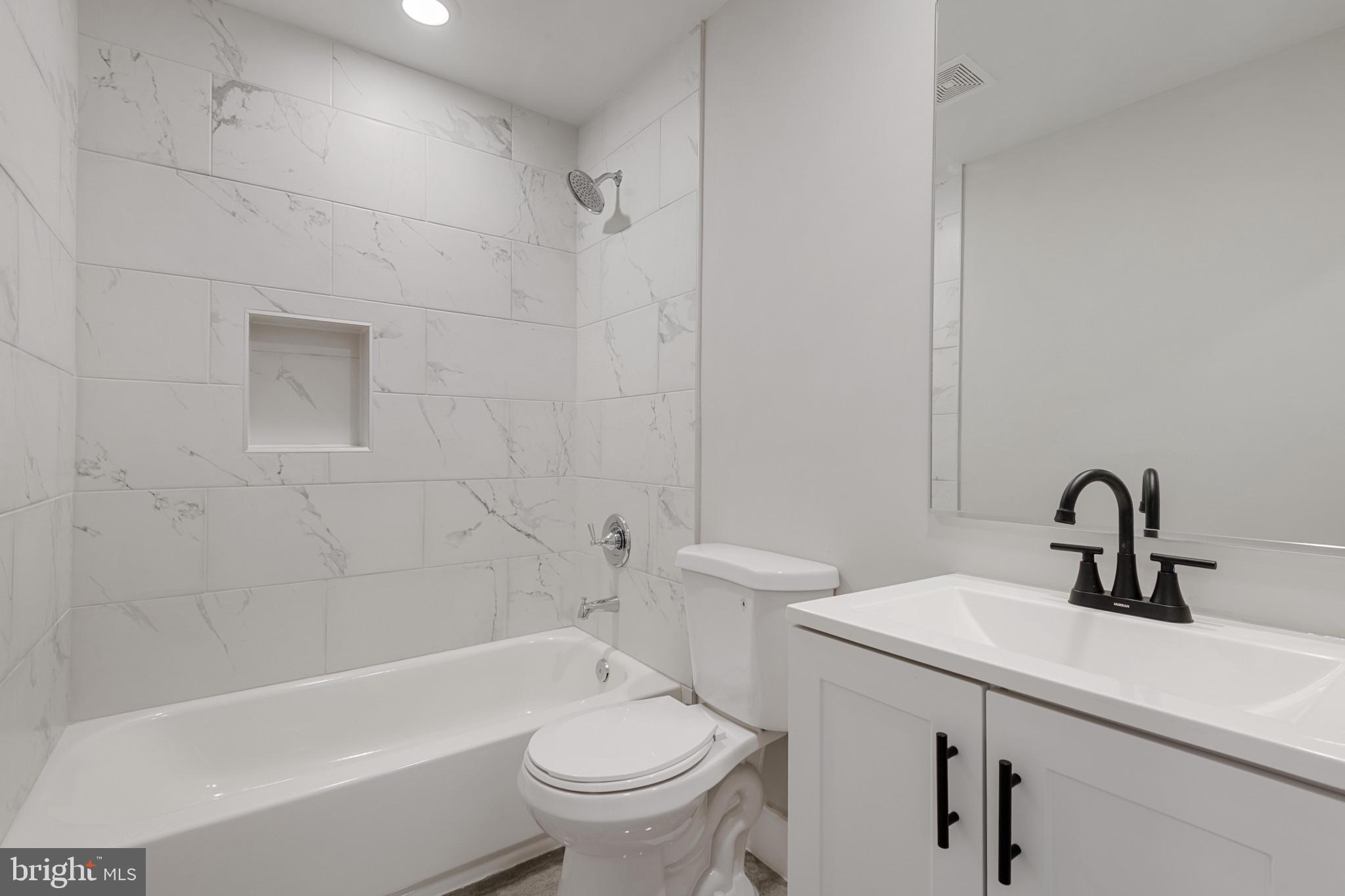 SANDTOWN-WINCHESTER - Residential