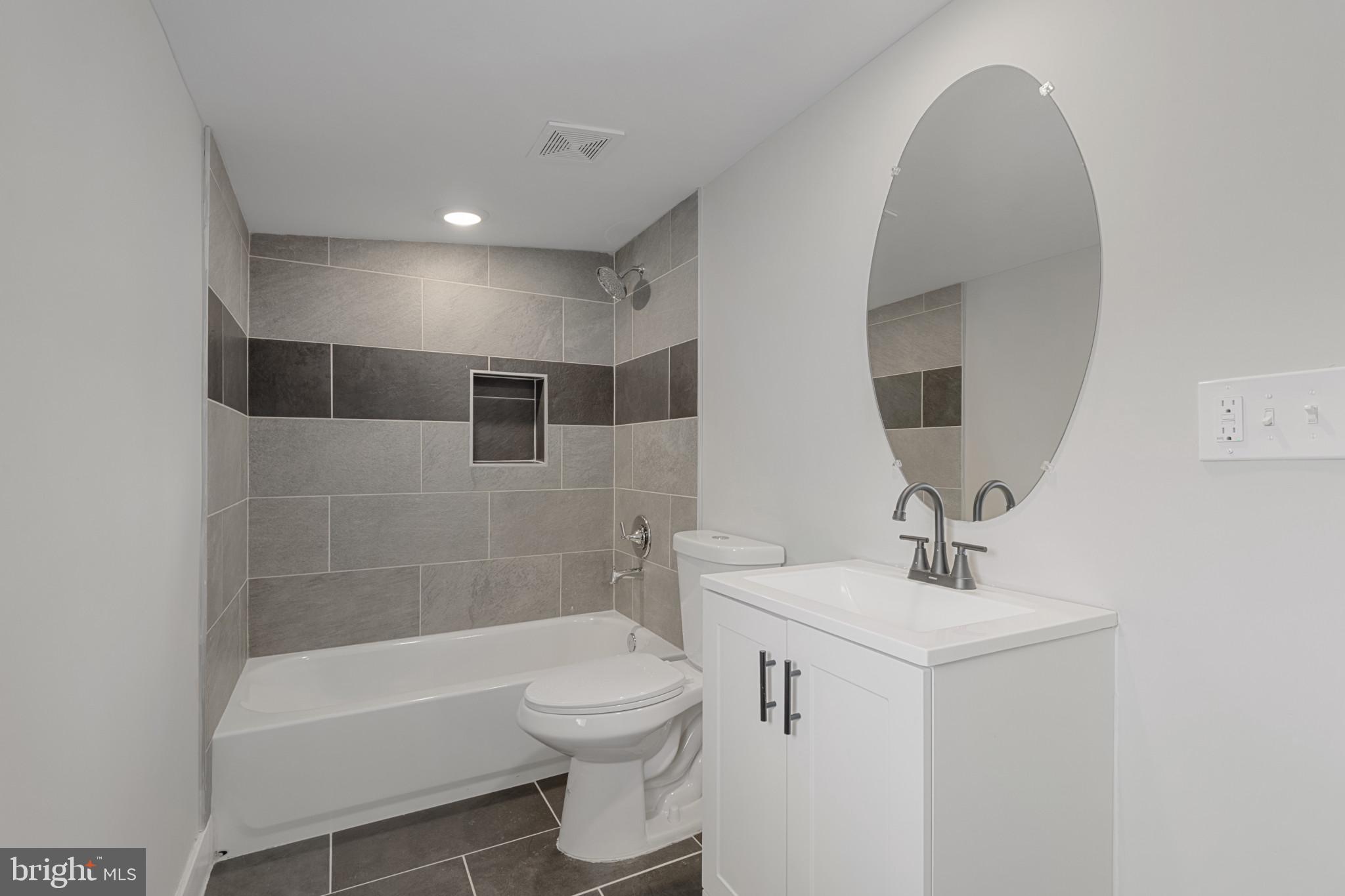 SANDTOWN-WINCHESTER - Residential