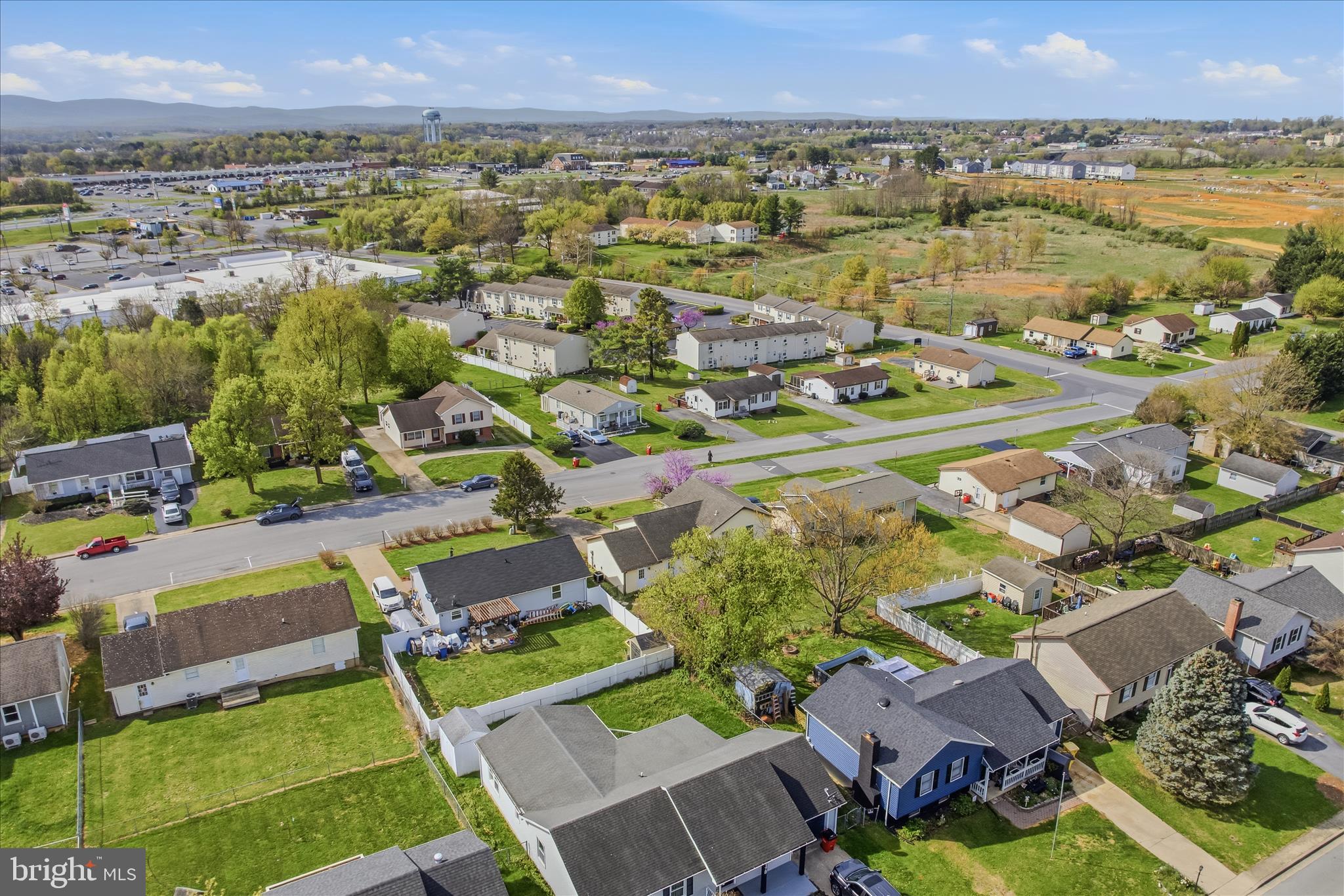 PATRICK HENRY ESTATES - Residential