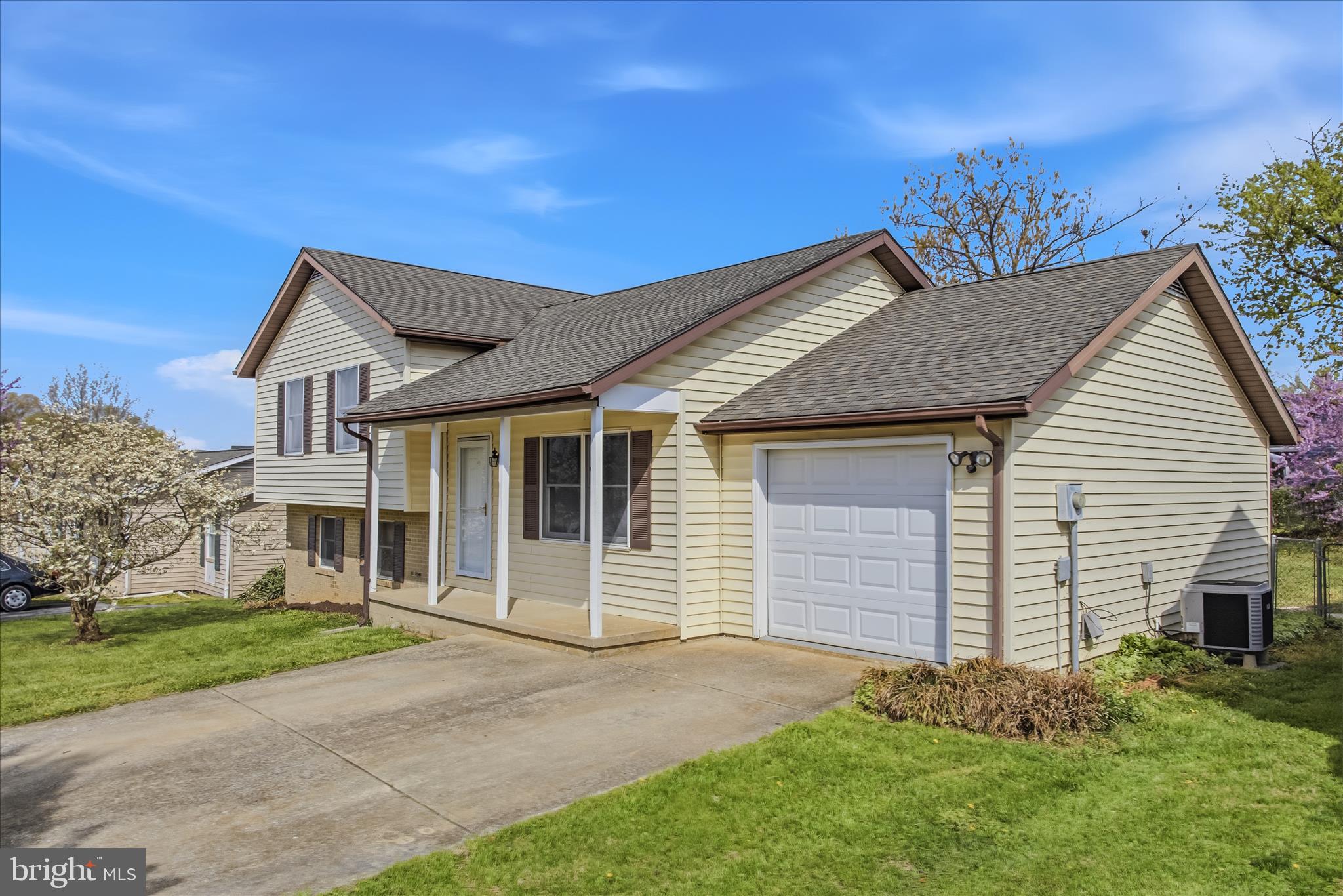 PATRICK HENRY ESTATES - Residential