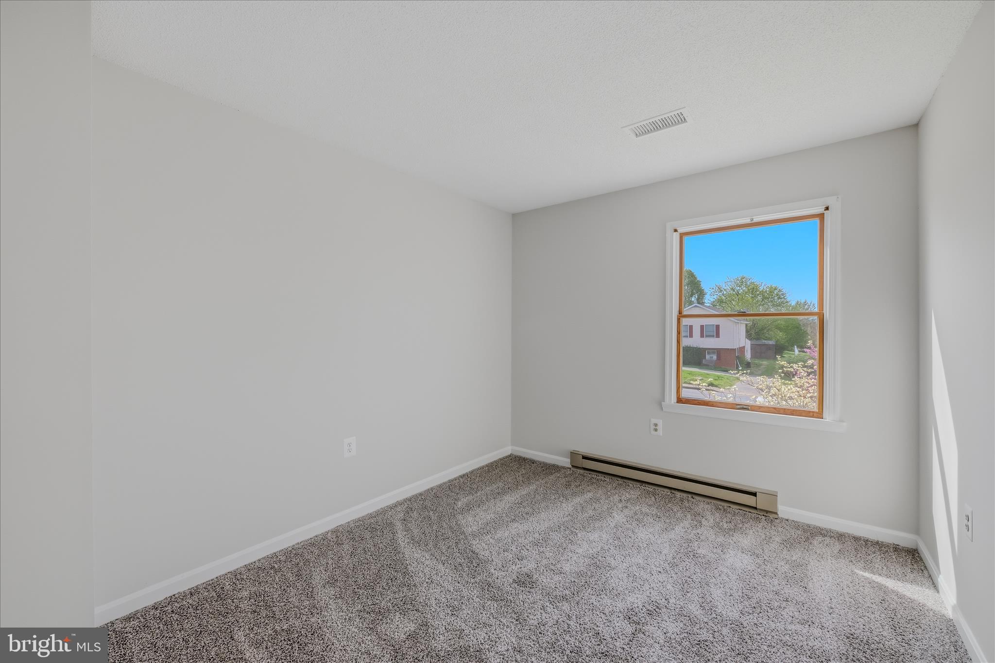 PATRICK HENRY ESTATES - Residential