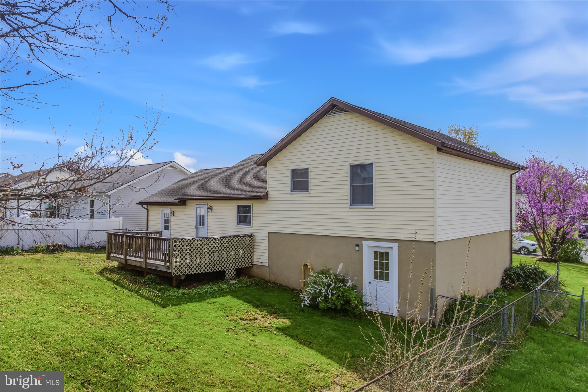 PATRICK HENRY ESTATES - Residential