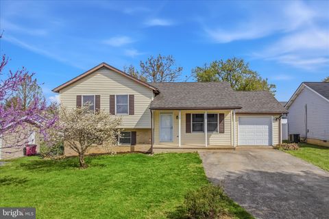 165 BEAUREGARD BOULEVARD CHARLES TOWN WV 25414